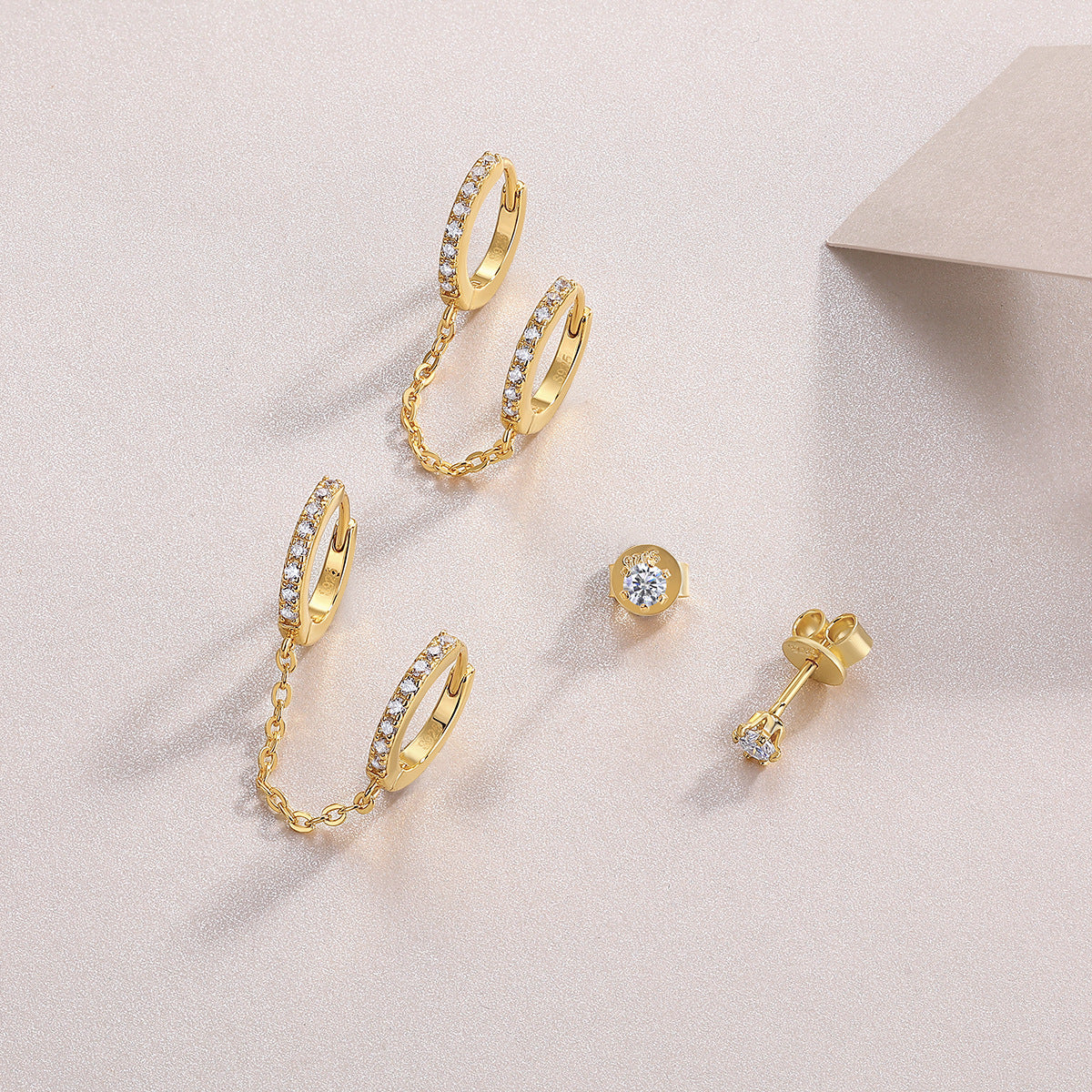 Vael Moissanite Earring