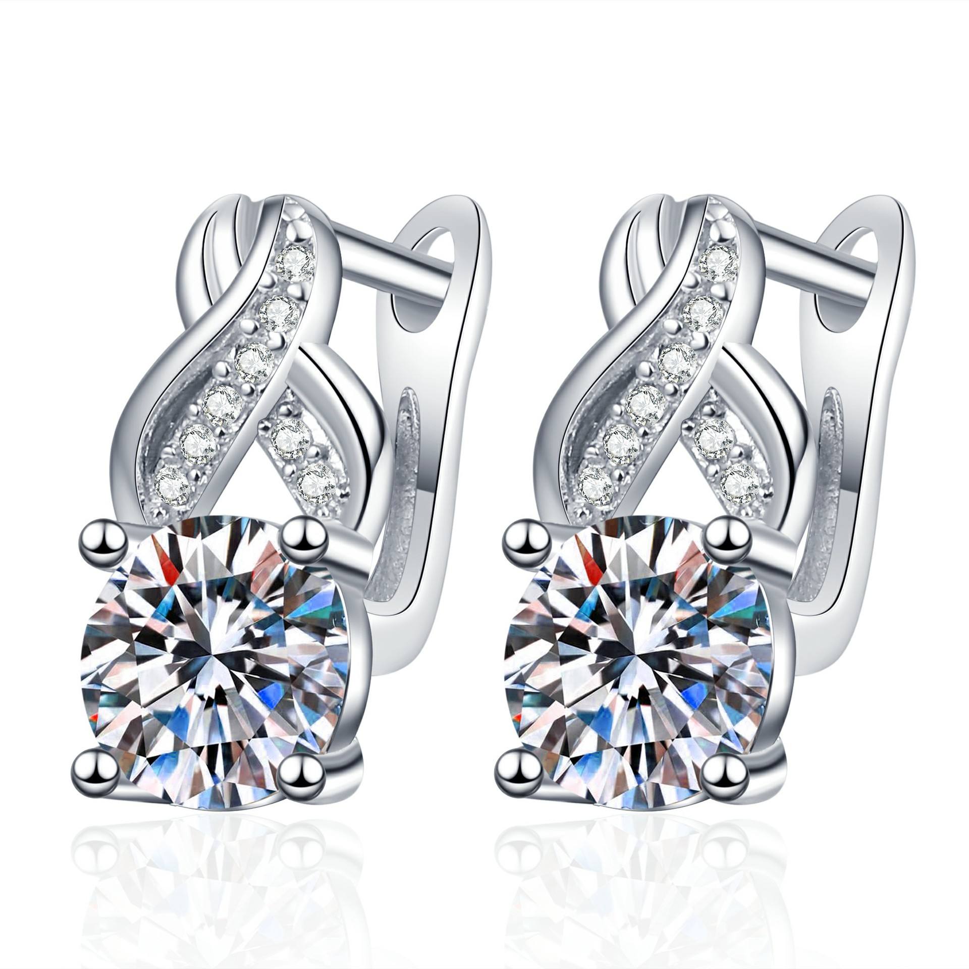 Tove Moissanite Earring