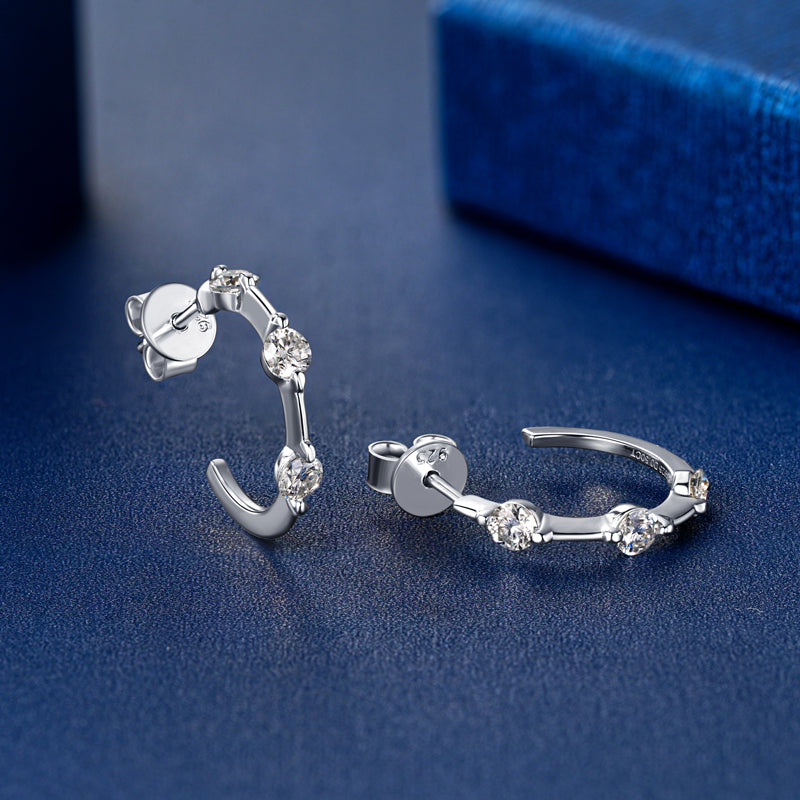 Selar Moissanite Earring