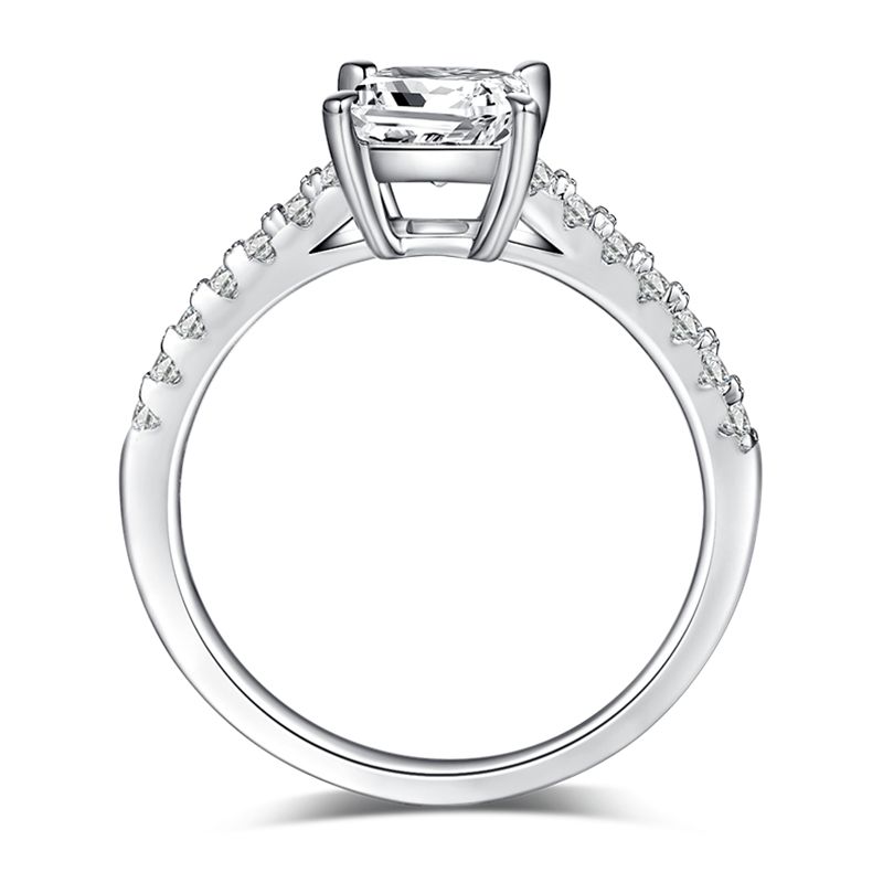 Yale Moissanite Ring