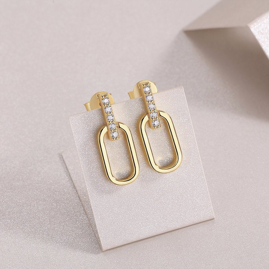 Saoirse Moissanite Earring