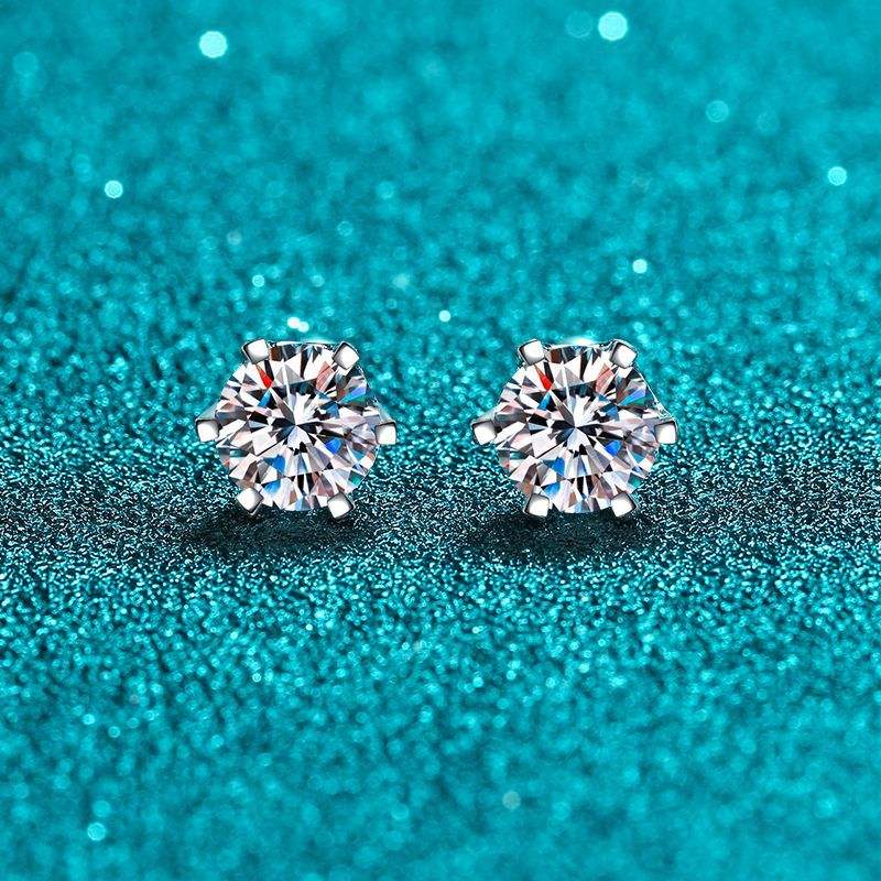 Cassian Moissanite Earring
