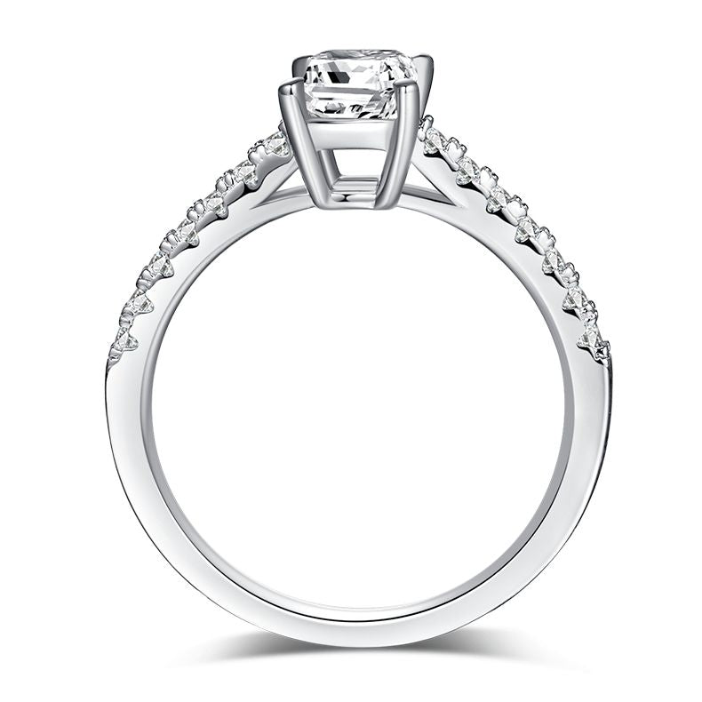 Gloria Moissanite Ring