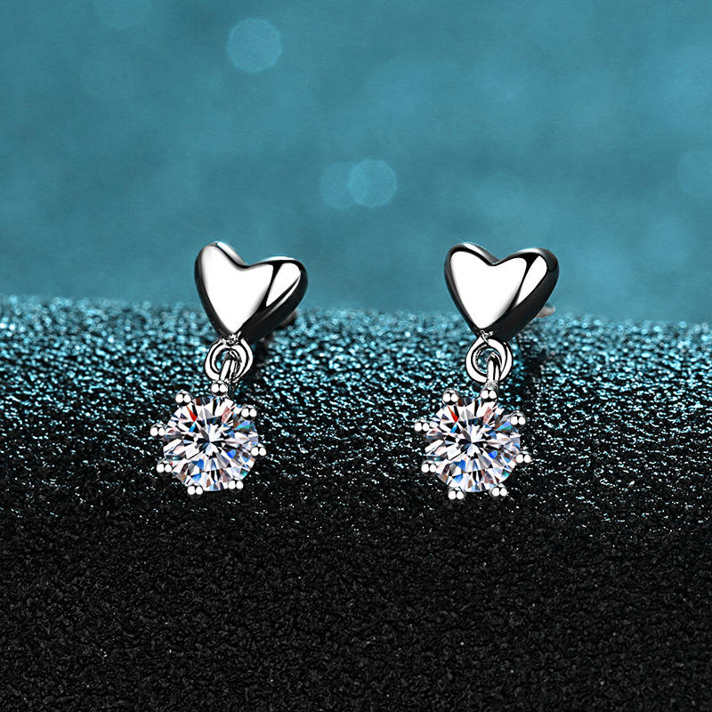 Remy Moissanite Earring