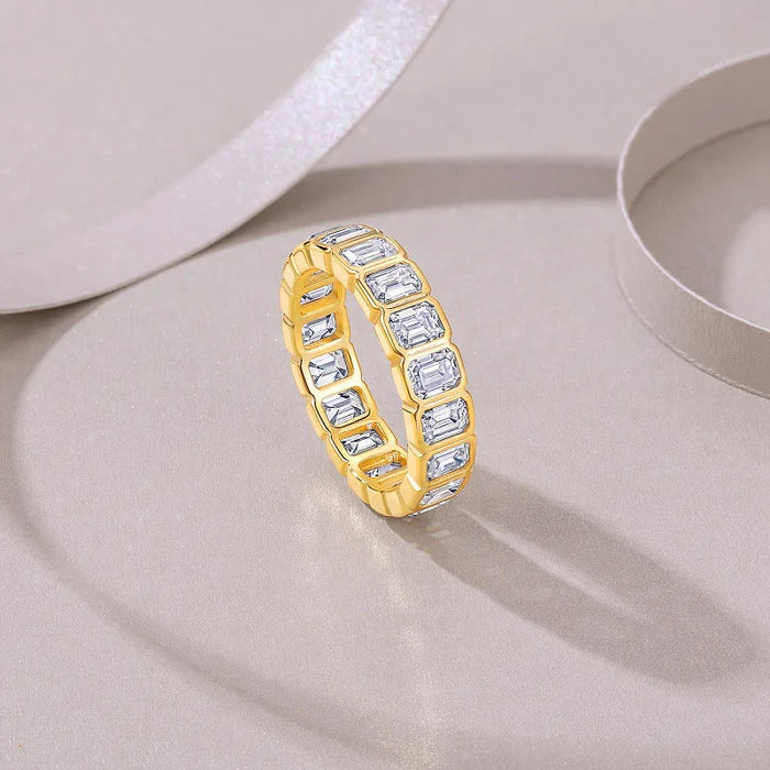 Fiona Moissanite Ring