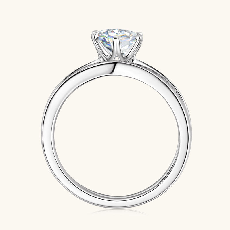 Rosa Moissanite Ring
