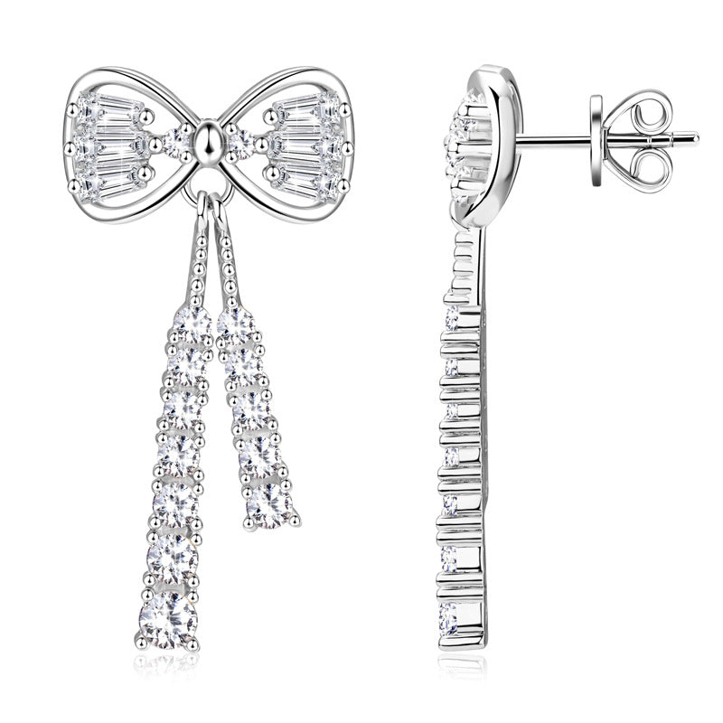 Velvet Moissanite Earring