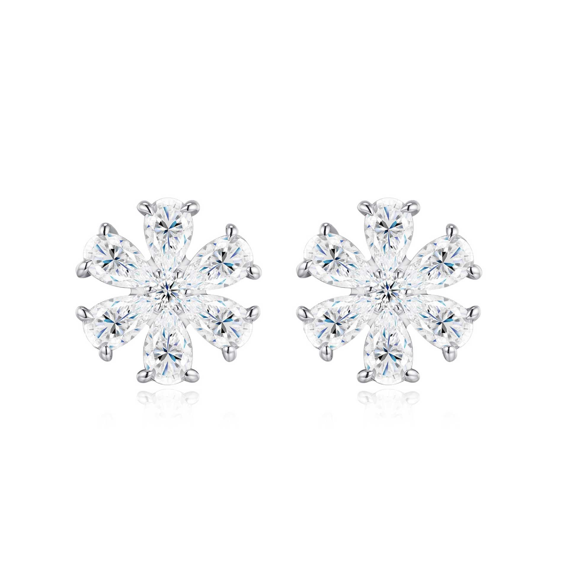 Nadia Moissanite Earring