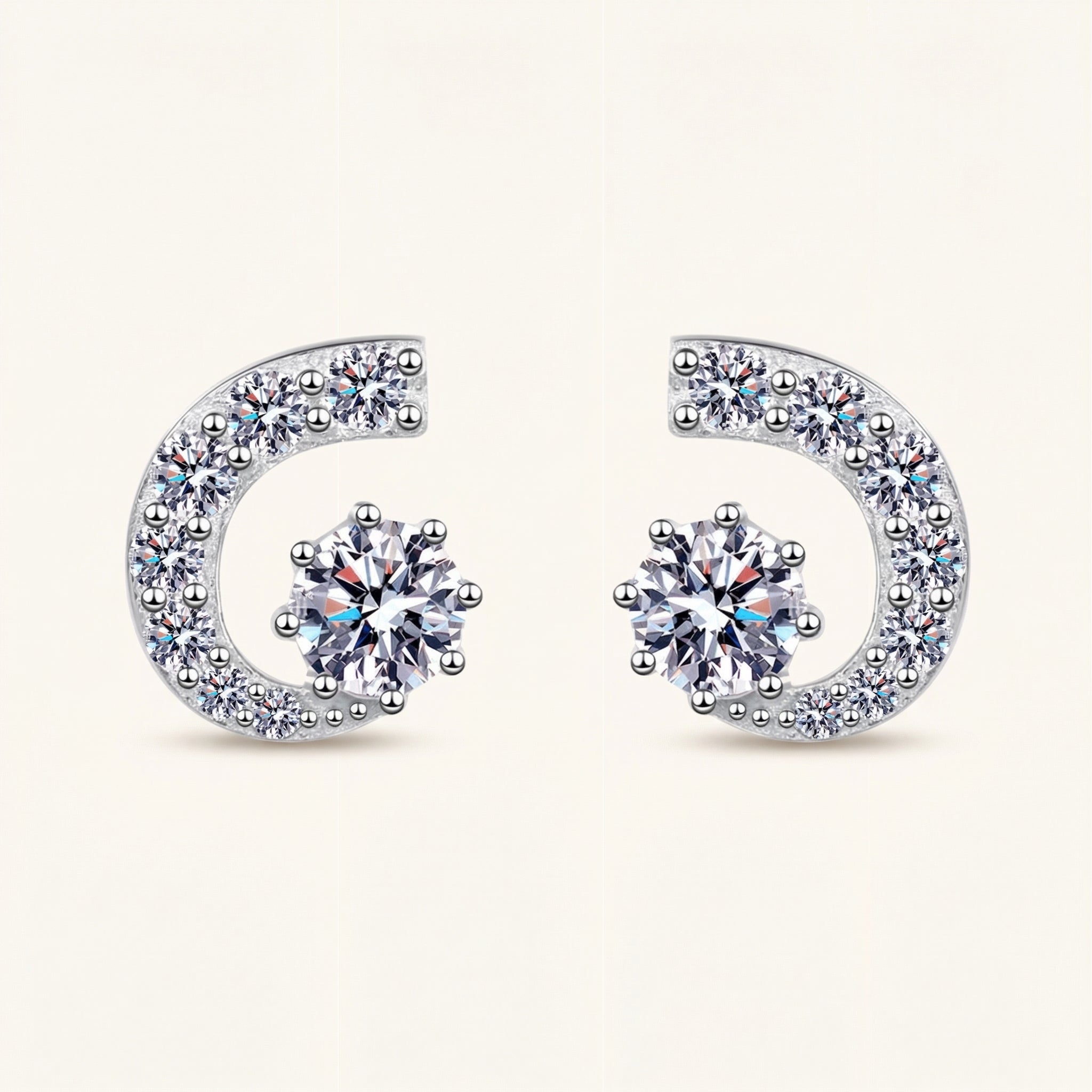 Lune Moissanite Earring