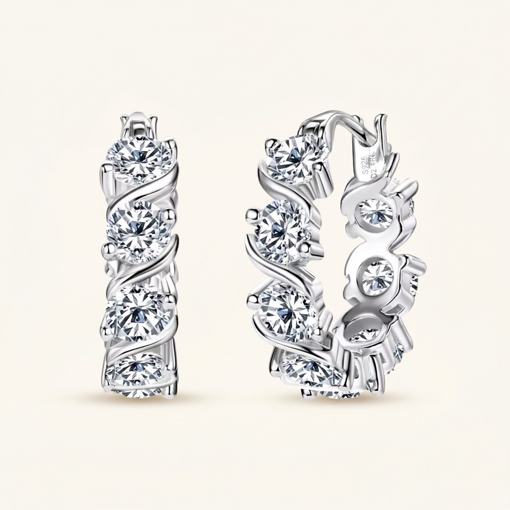 Solis Moissanite Earring