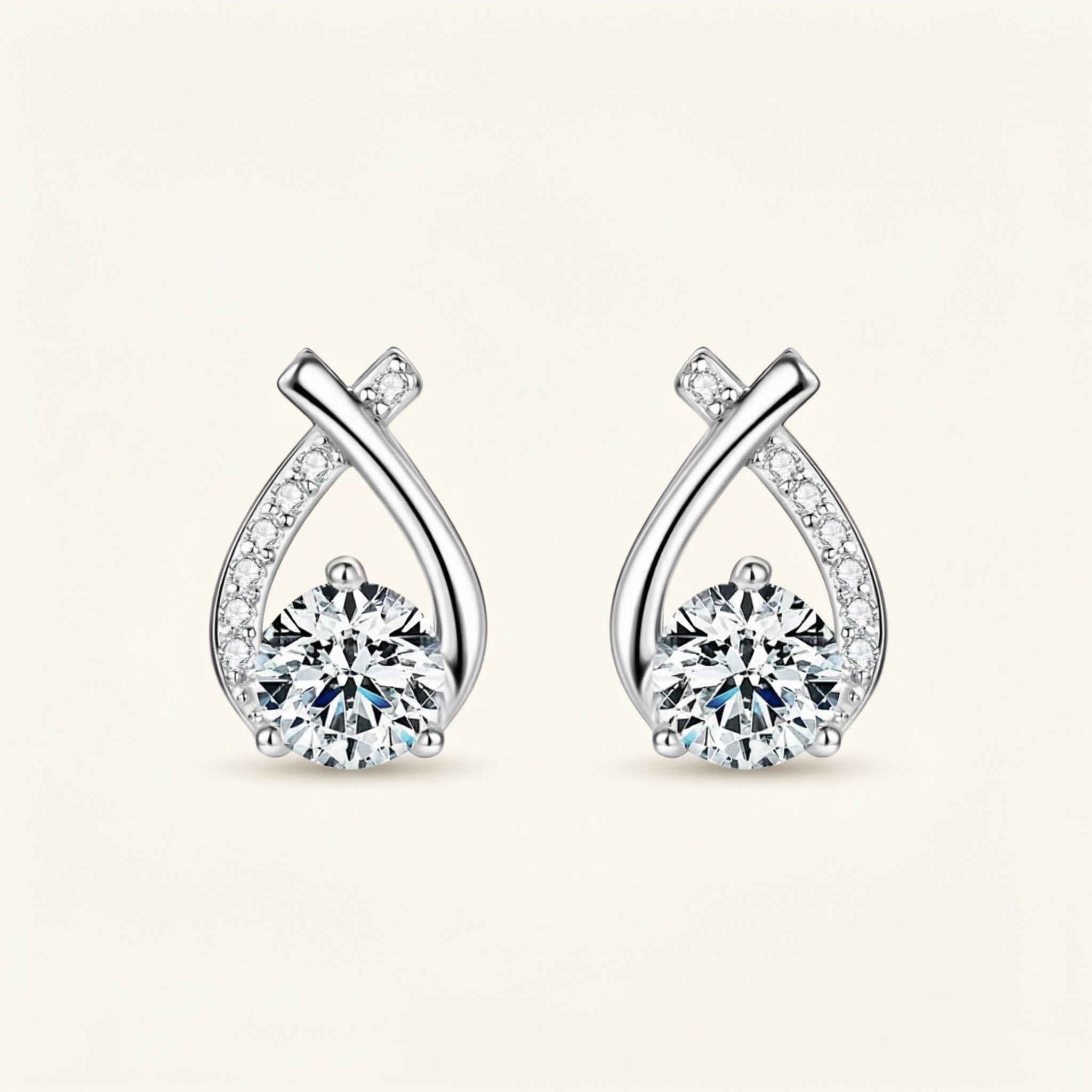 Breck Moissanite Earring