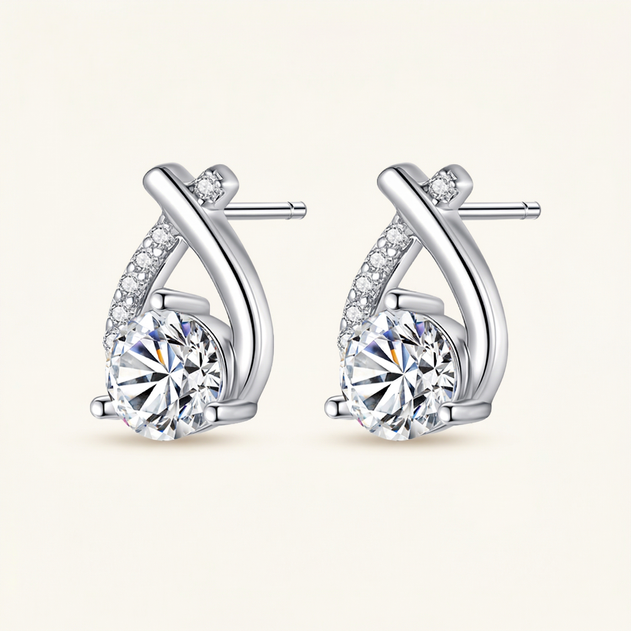 Breck Moissanite Earring
