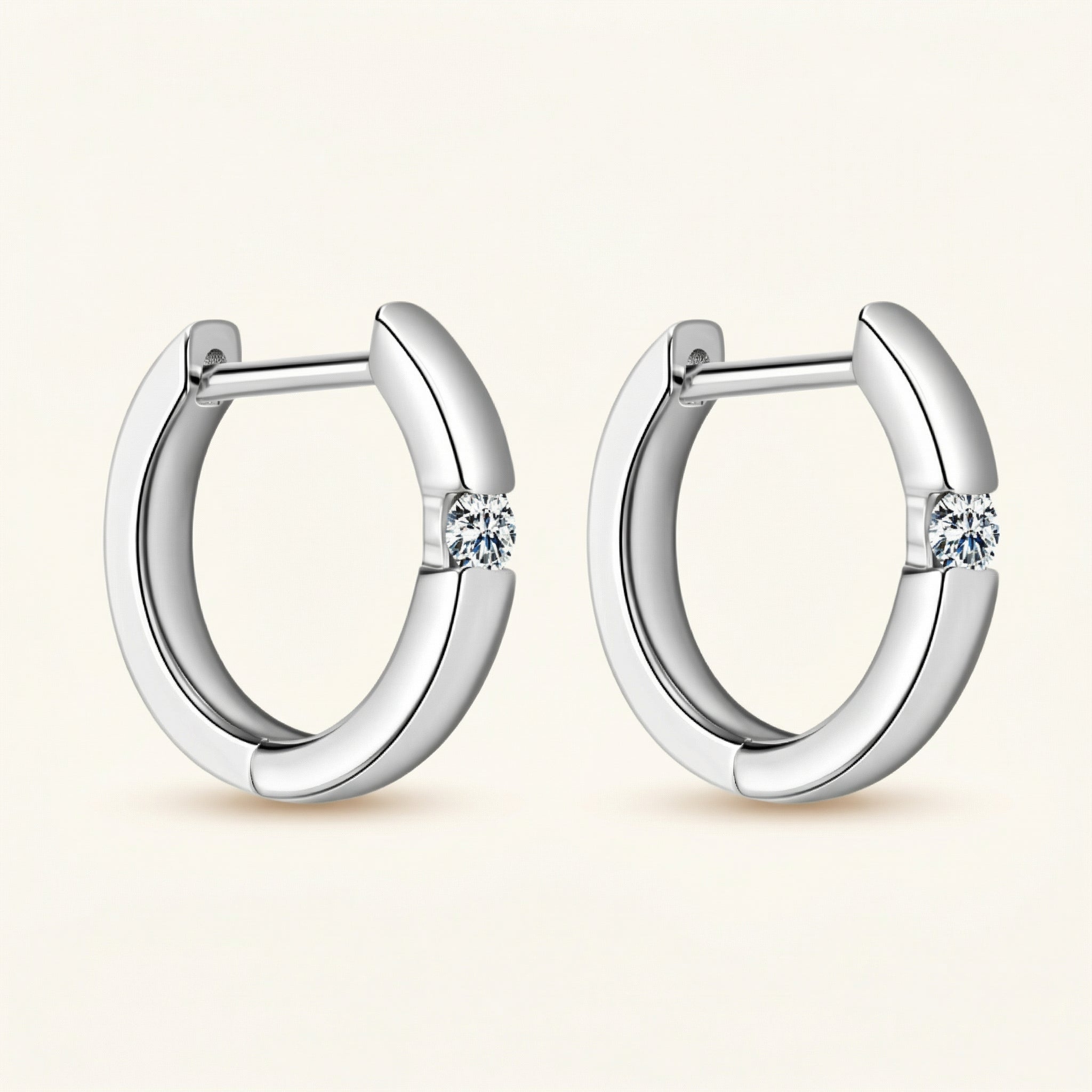 Mira Moissanite Earring