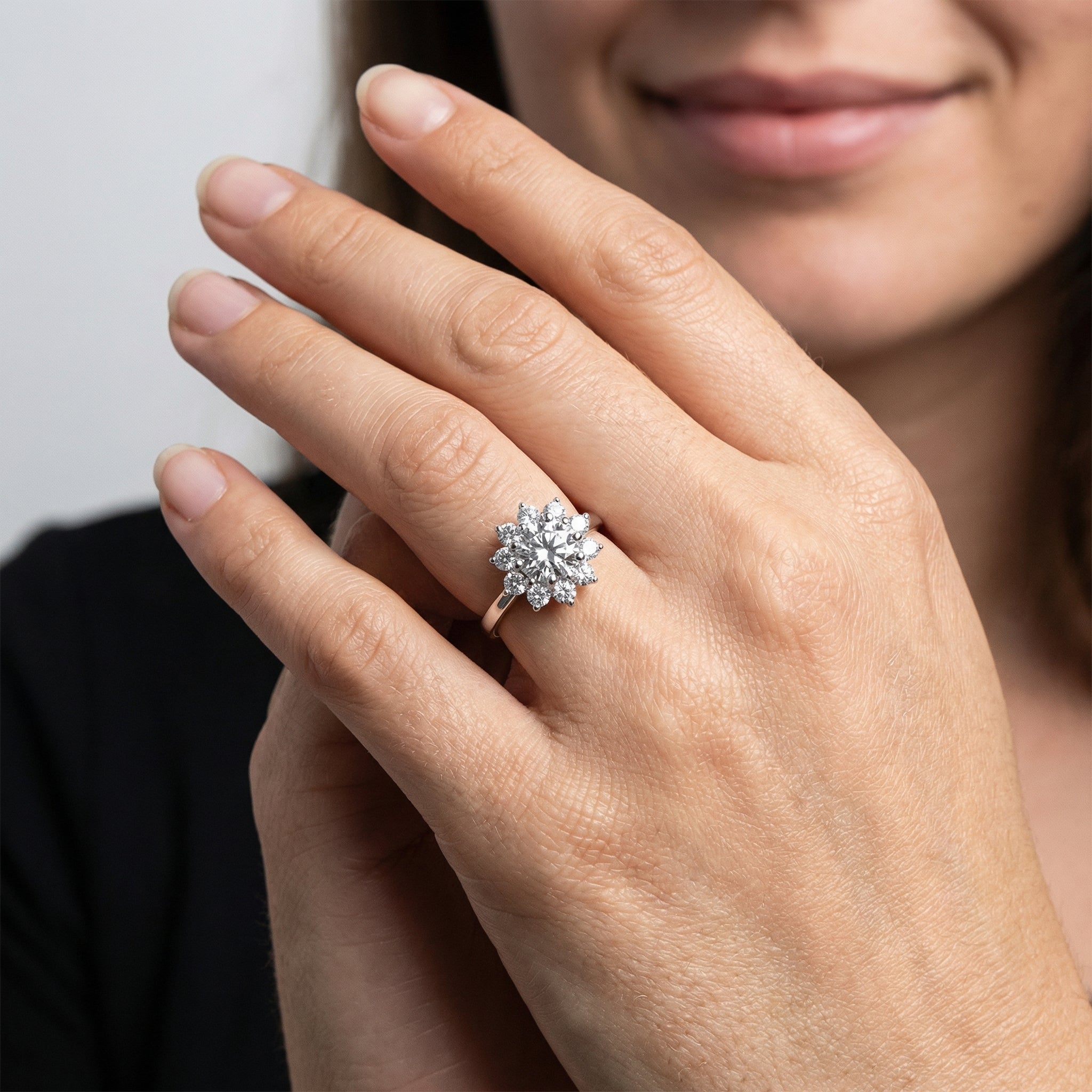 Presley Moissanite Ring