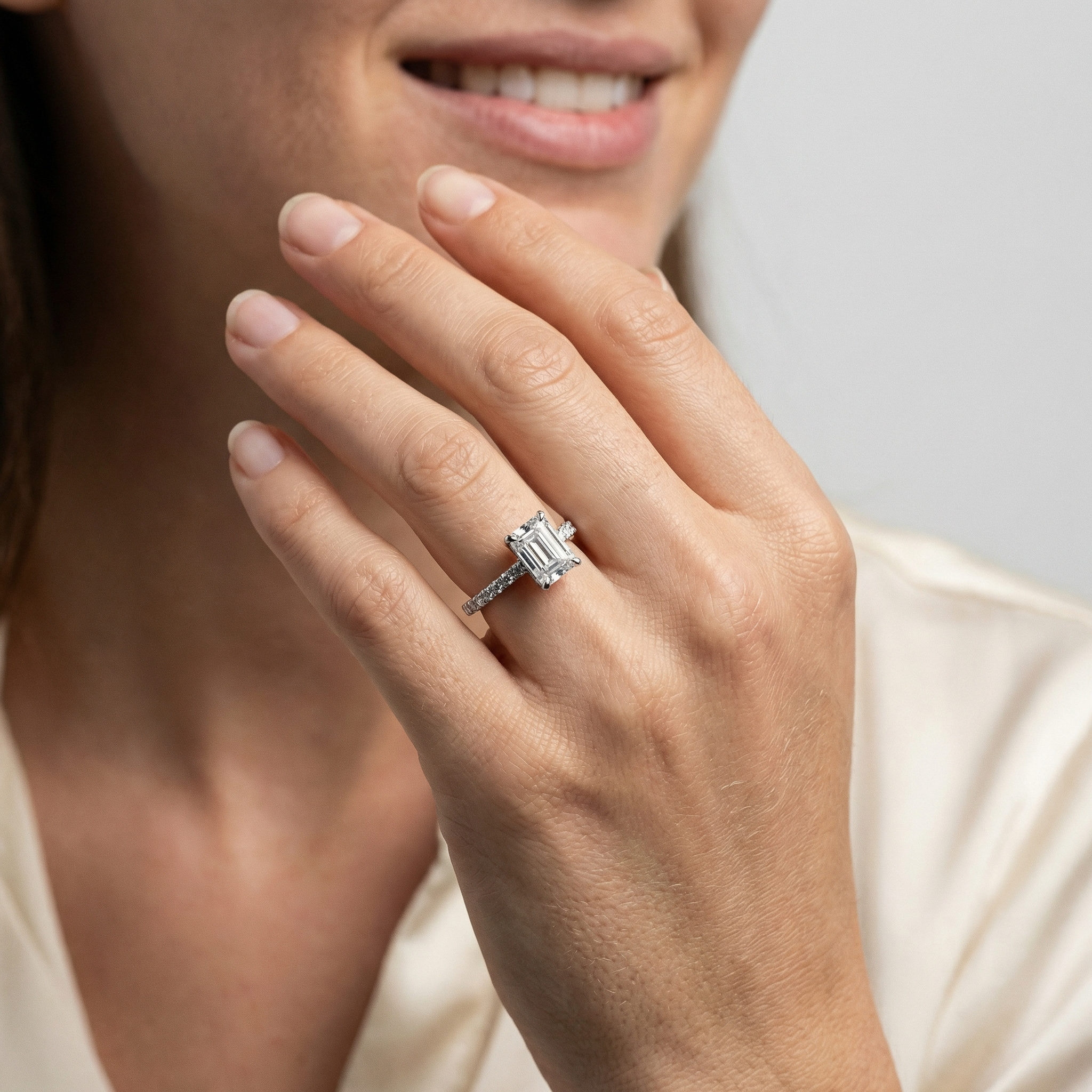 Gloria Moissanite Ring