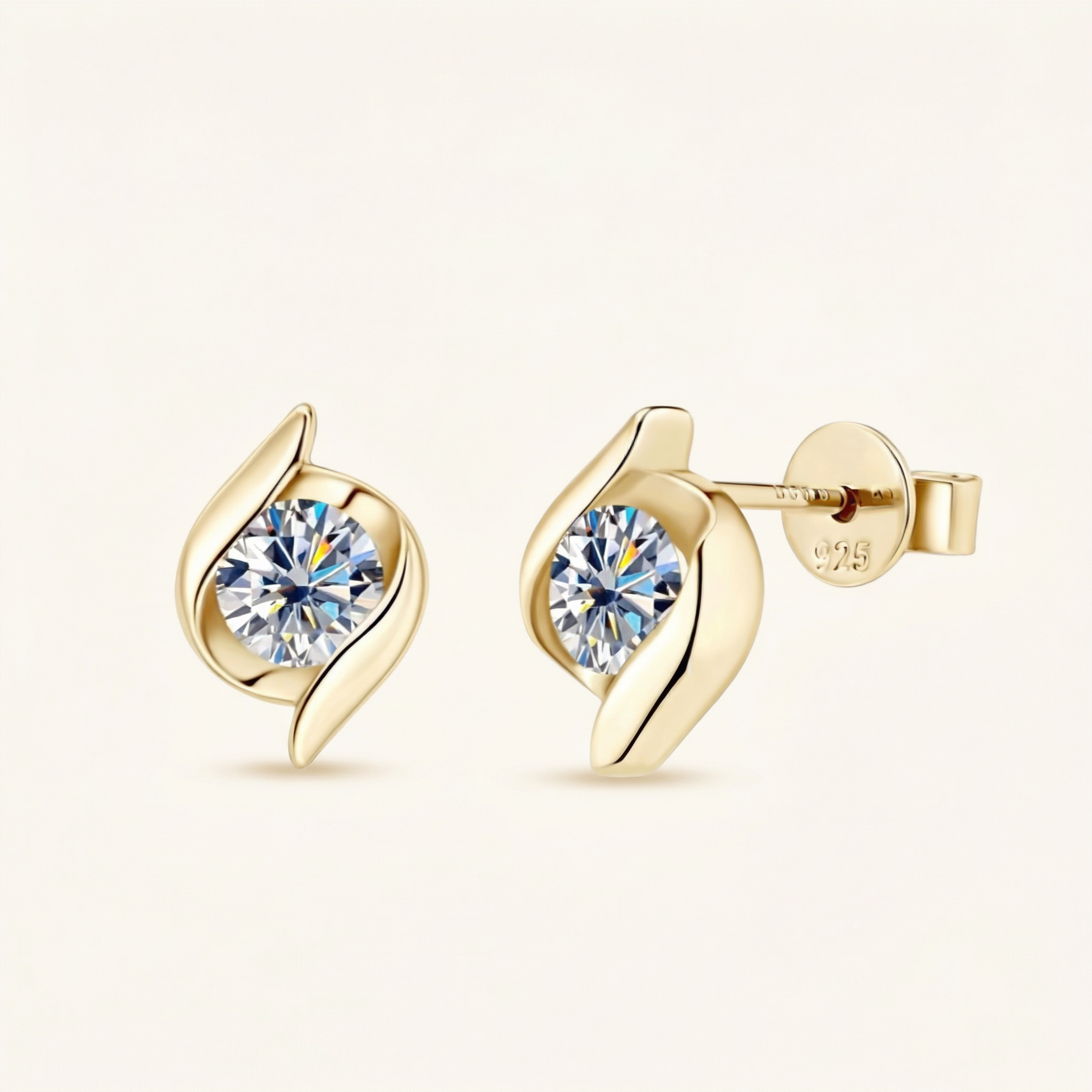 Solara Moissanite Earring