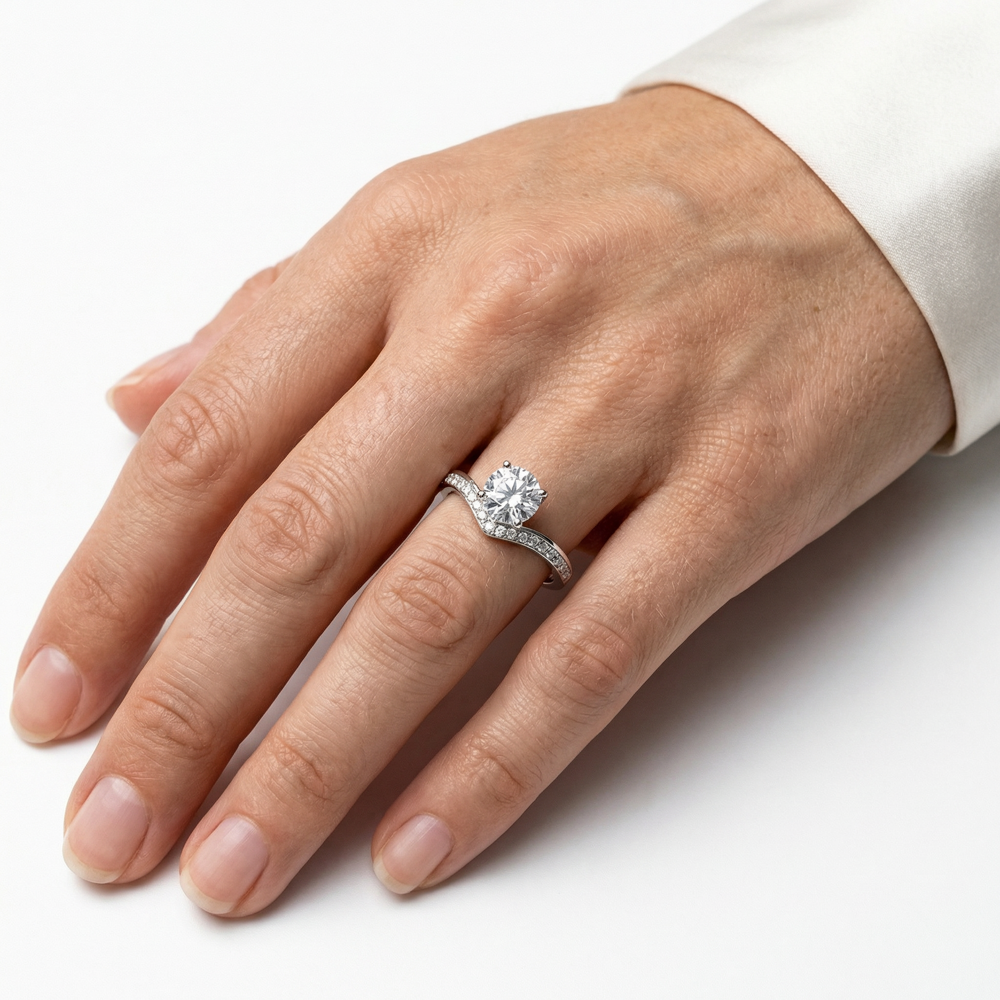 Vanna Moissanite Ring