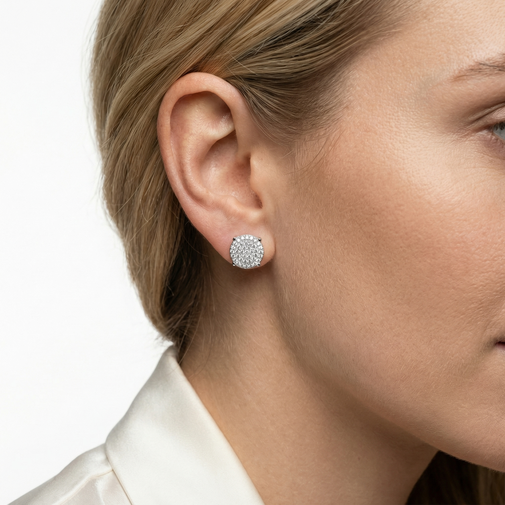 Nova Moissanite Earring