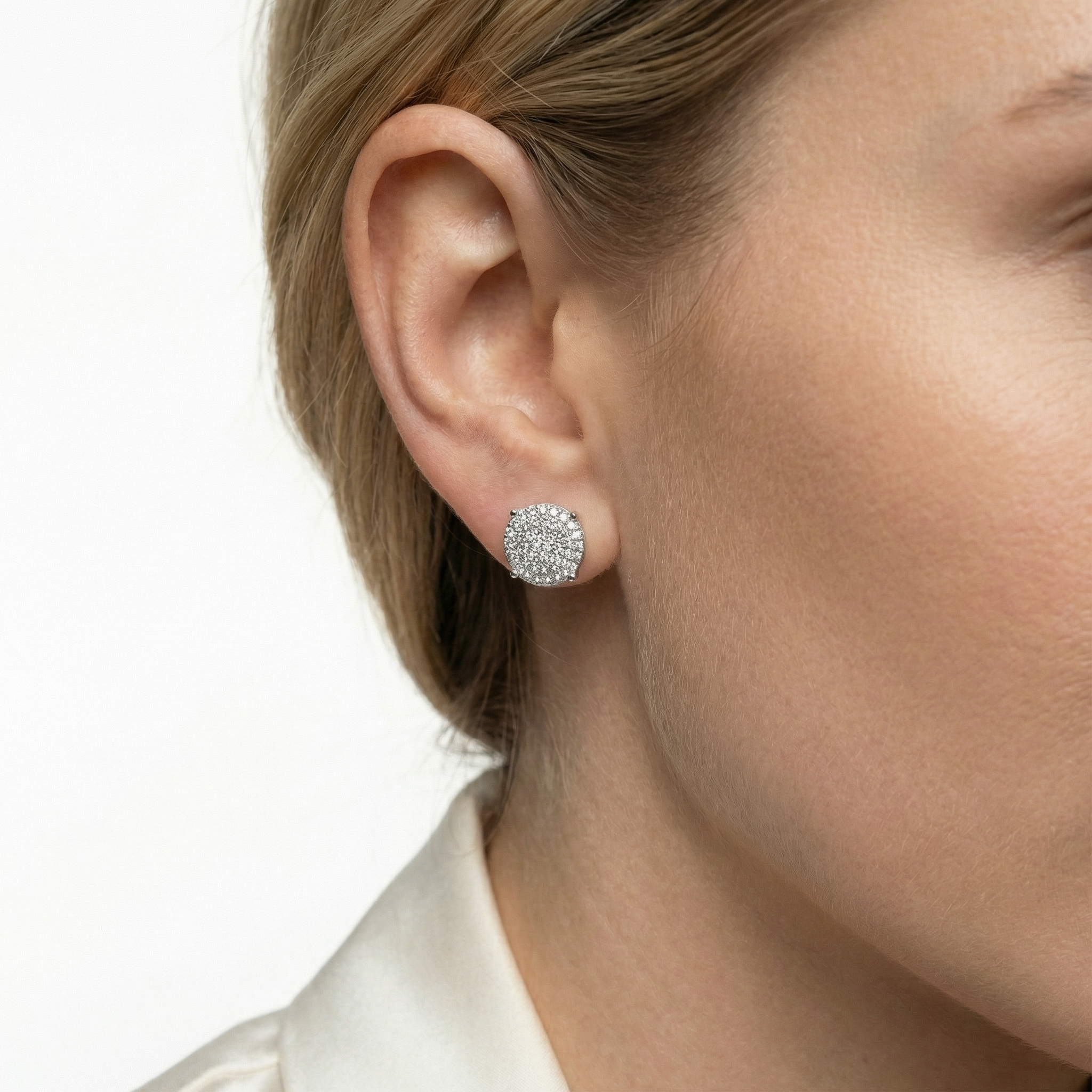 Nova Moissanite Earring