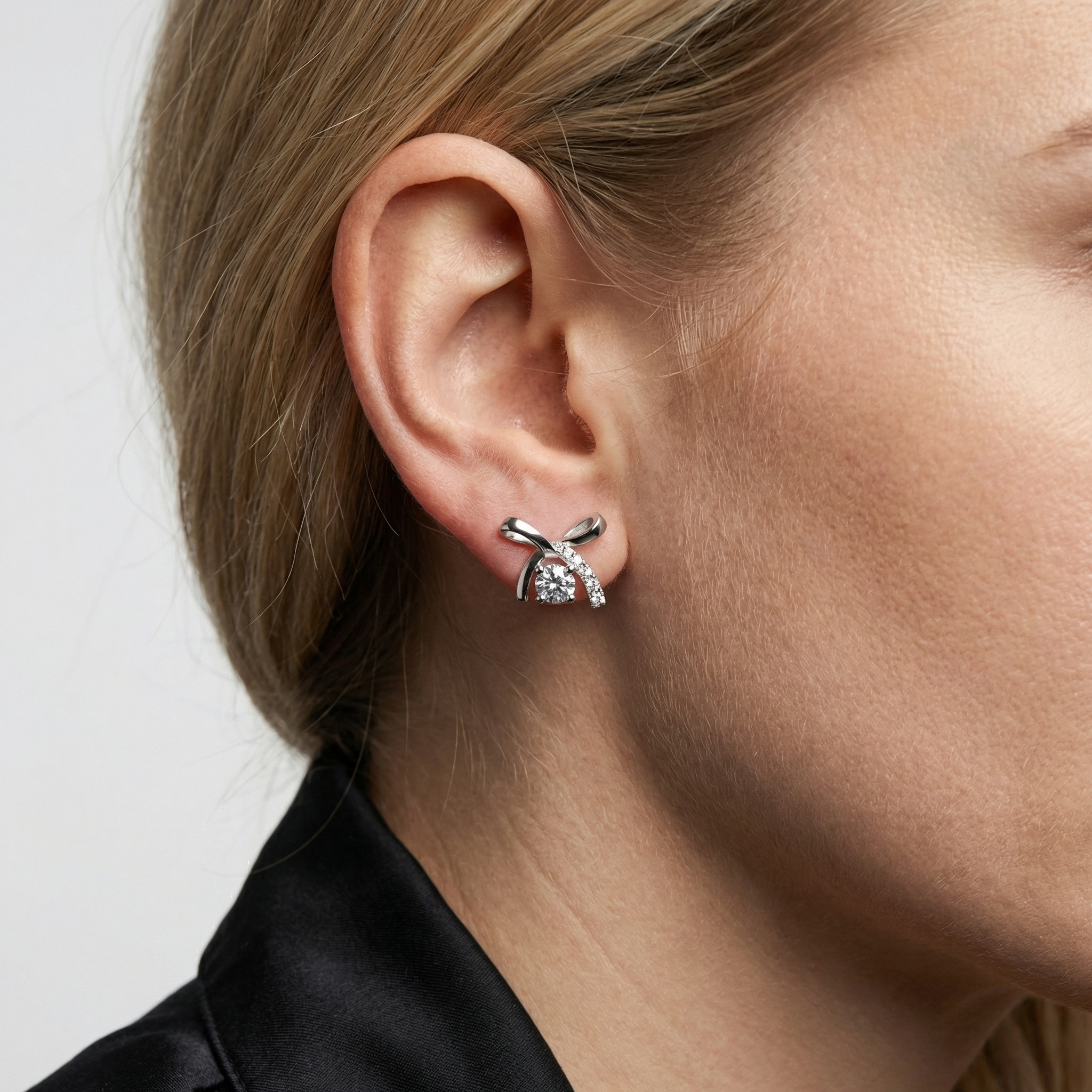 Bellamy Moissanite Earring