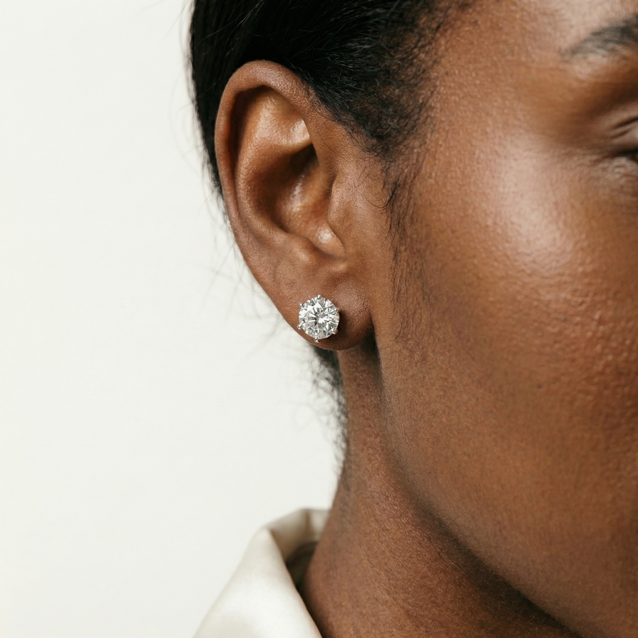 Cassian Moissanite Earring