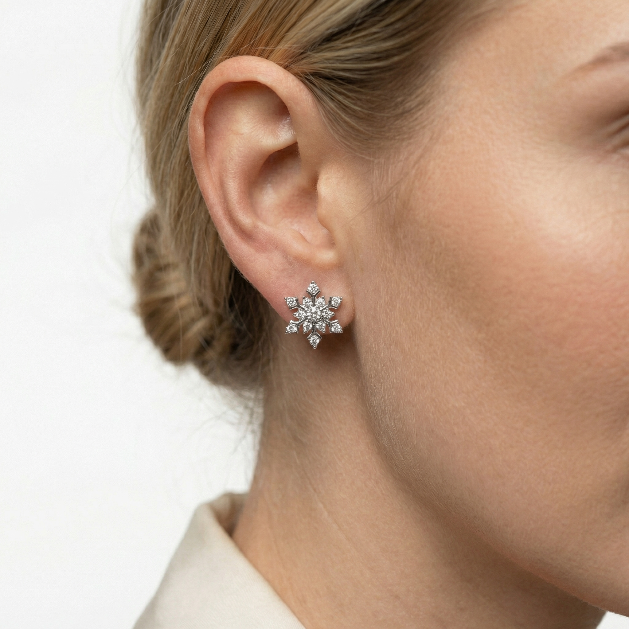 Thalia Moissanite Earring
