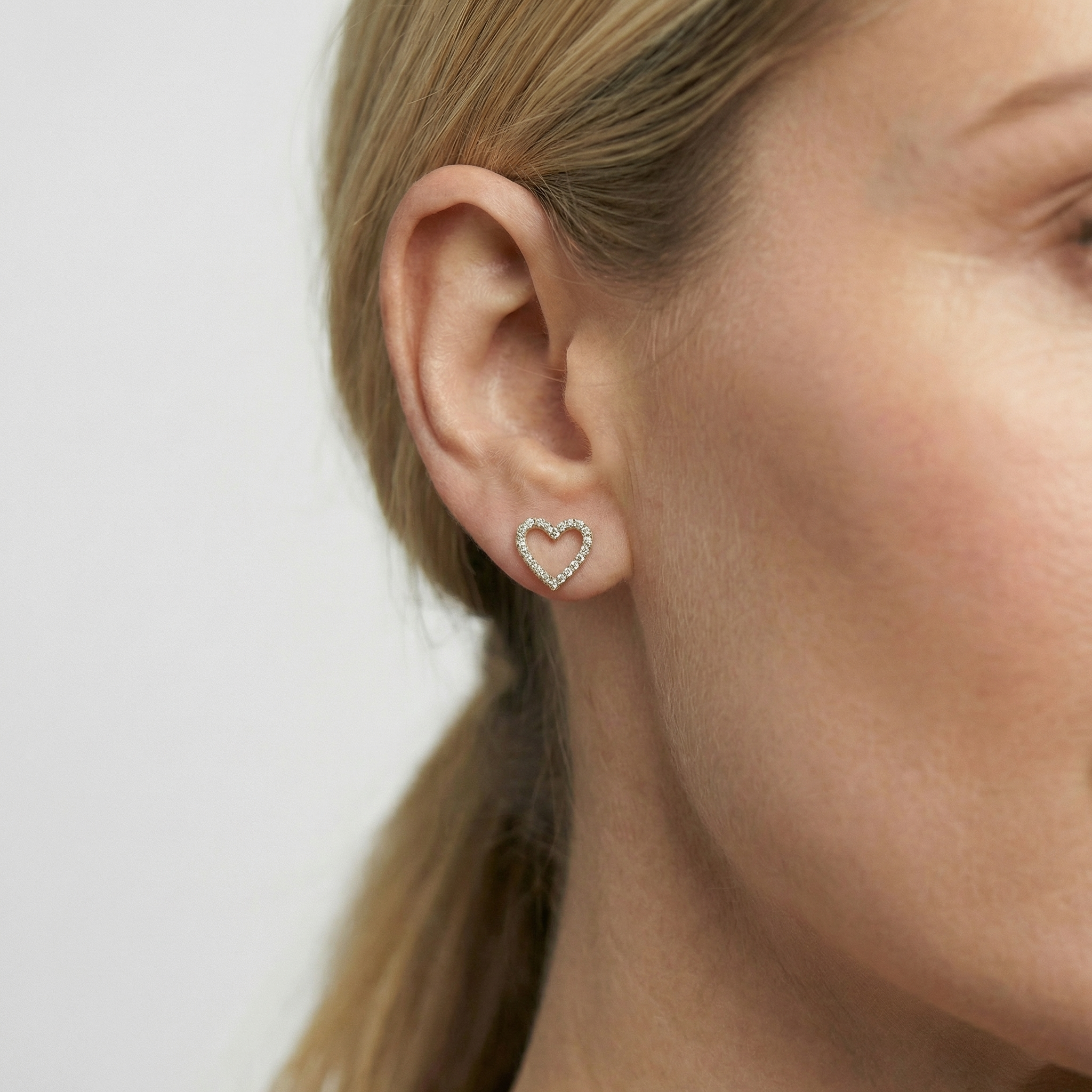 Seraphina Moissanite Earring