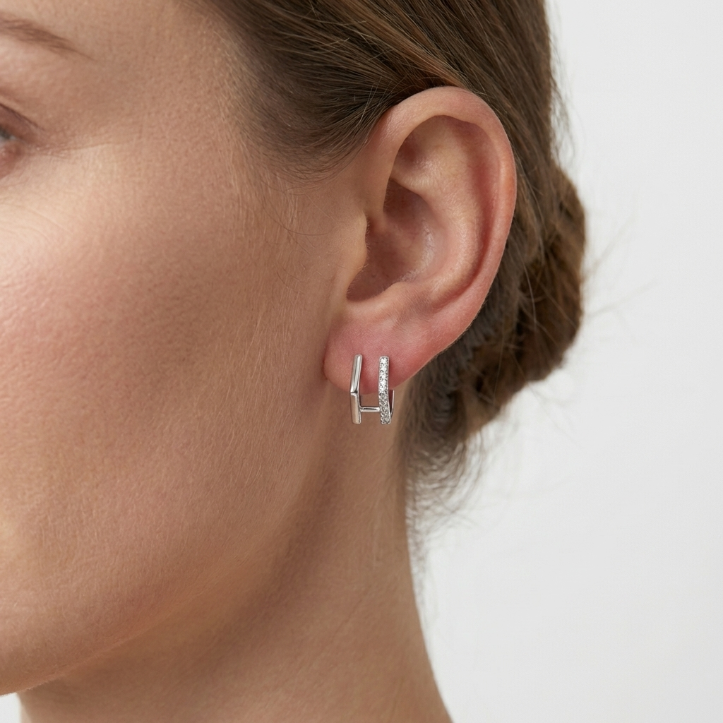 Zola Moissanite Earring