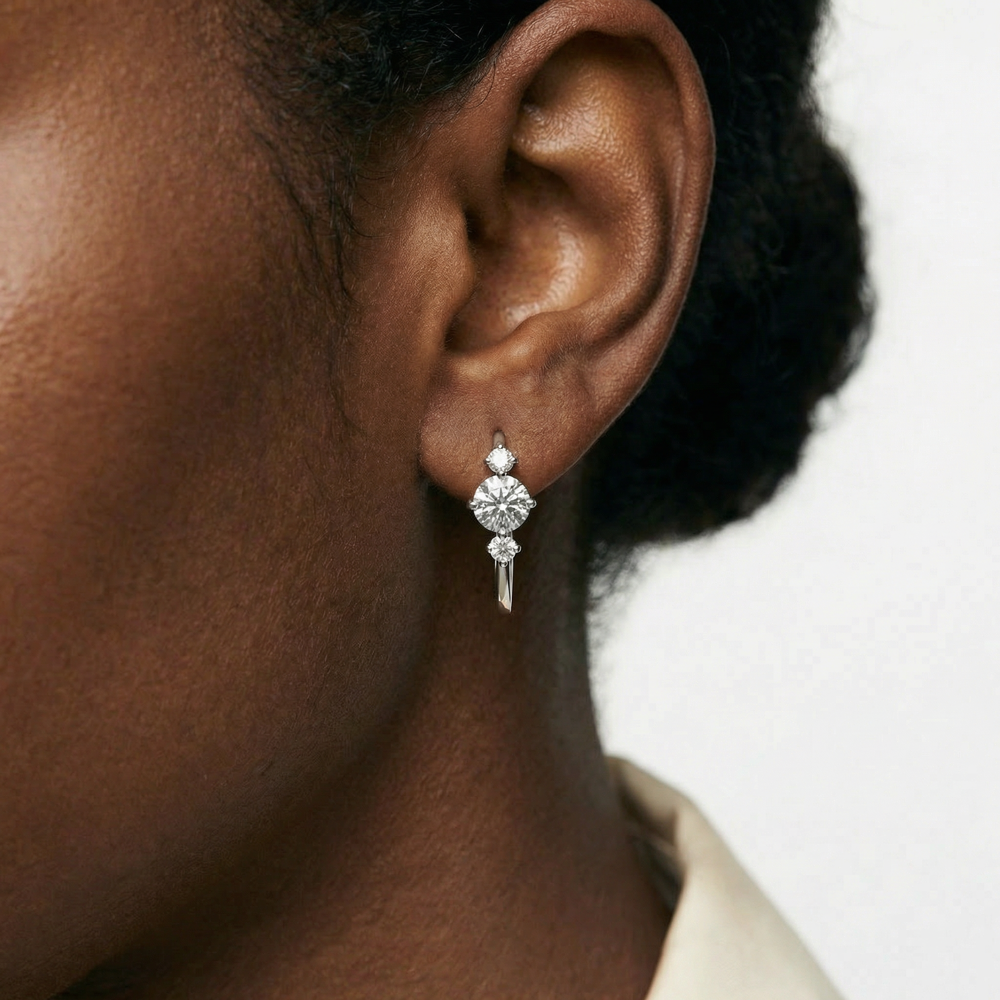 Reign Moissanite Earring