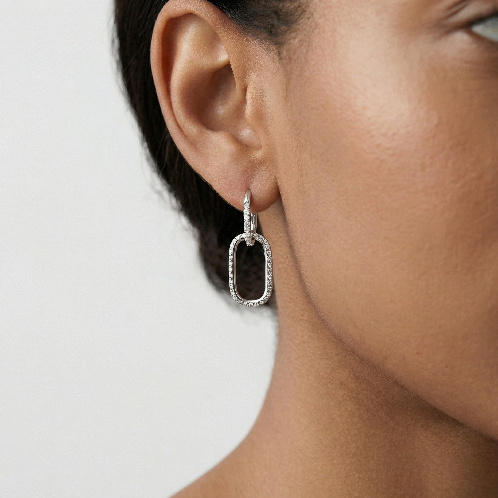 Willa Moissanite Earring