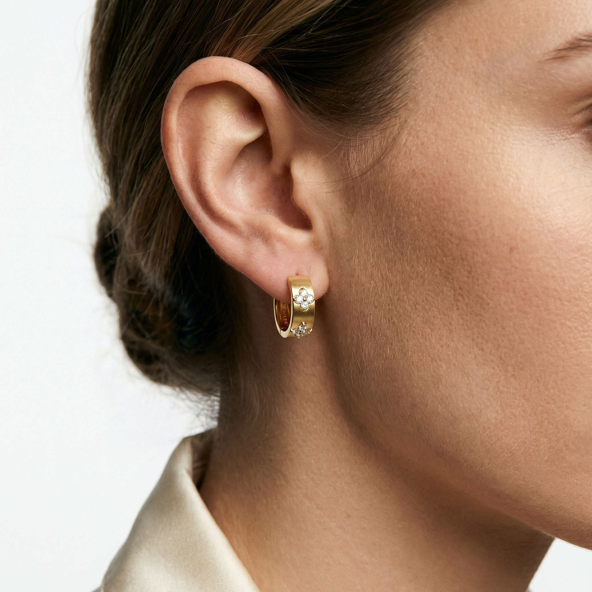 Elan Moissanite Earring