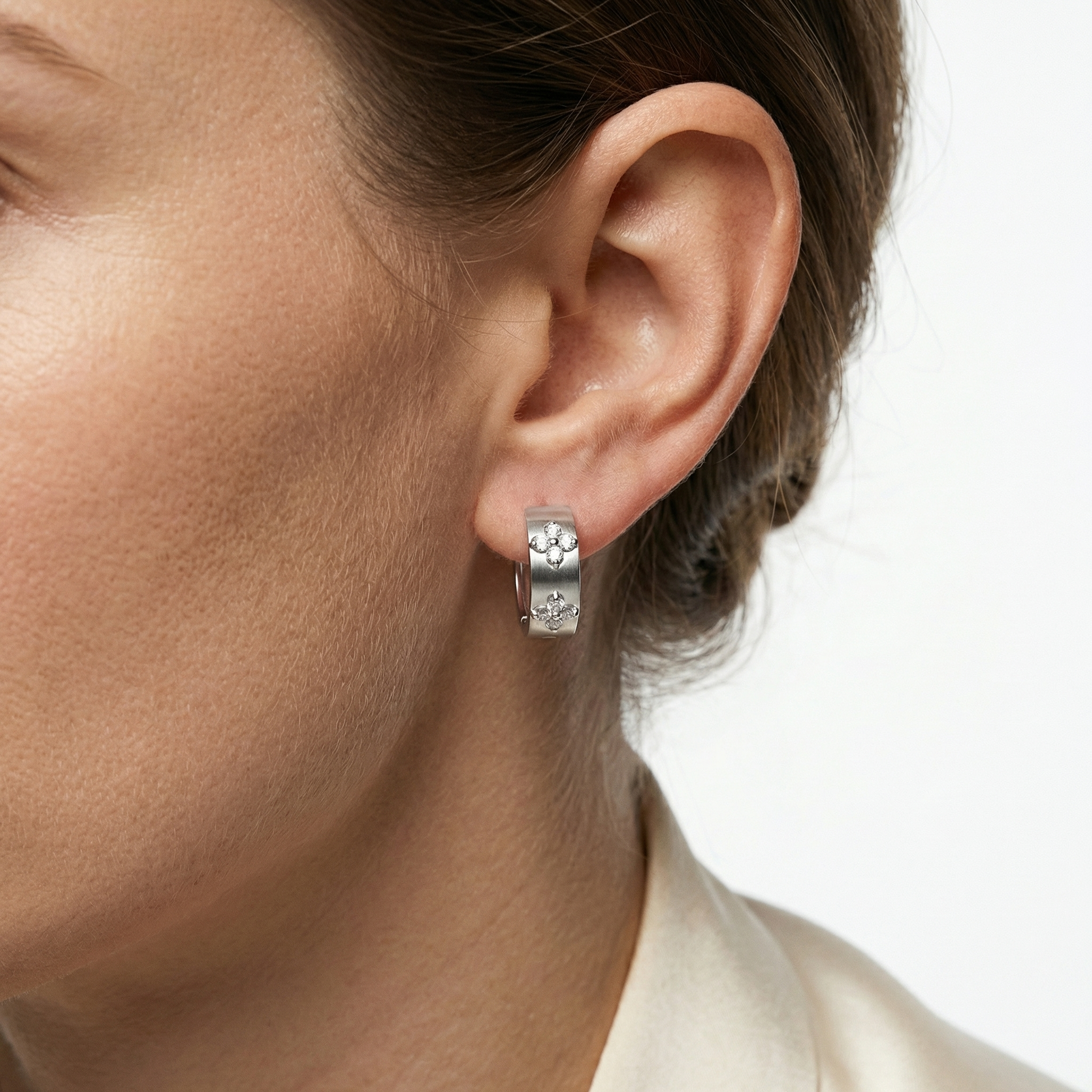 Elan Moissanite Earring