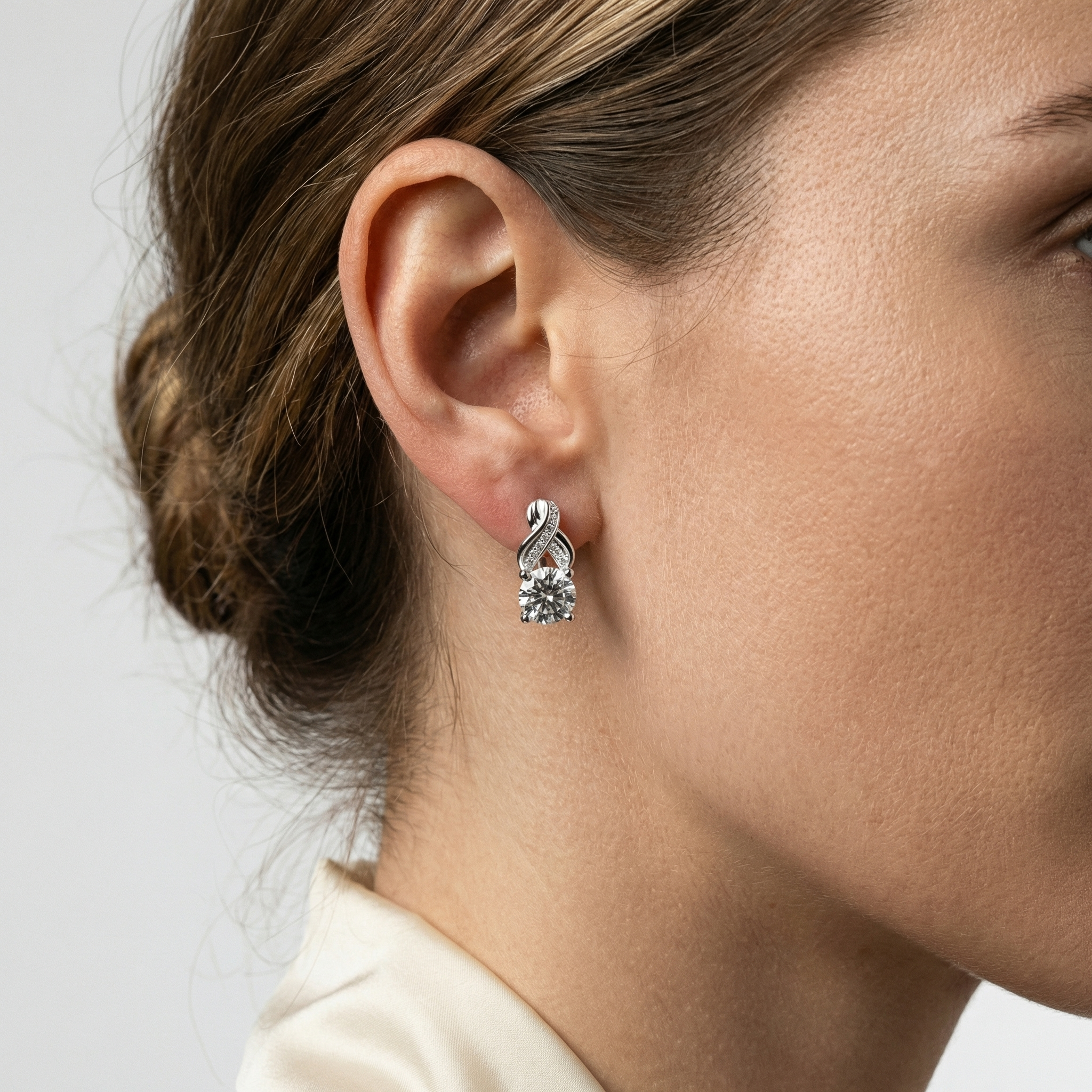 Tove Moissanite Earring