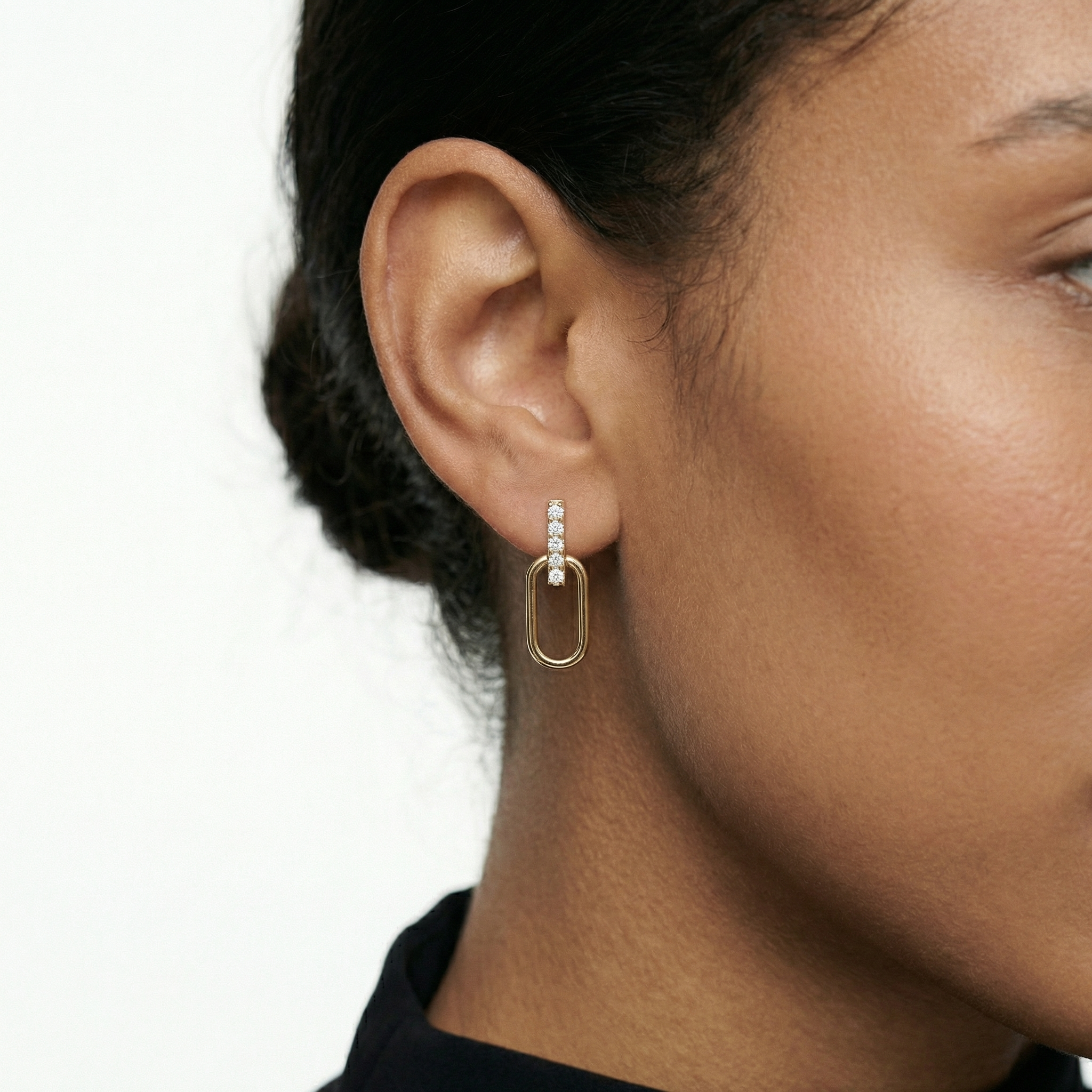 Saoirse Moissanite Earring