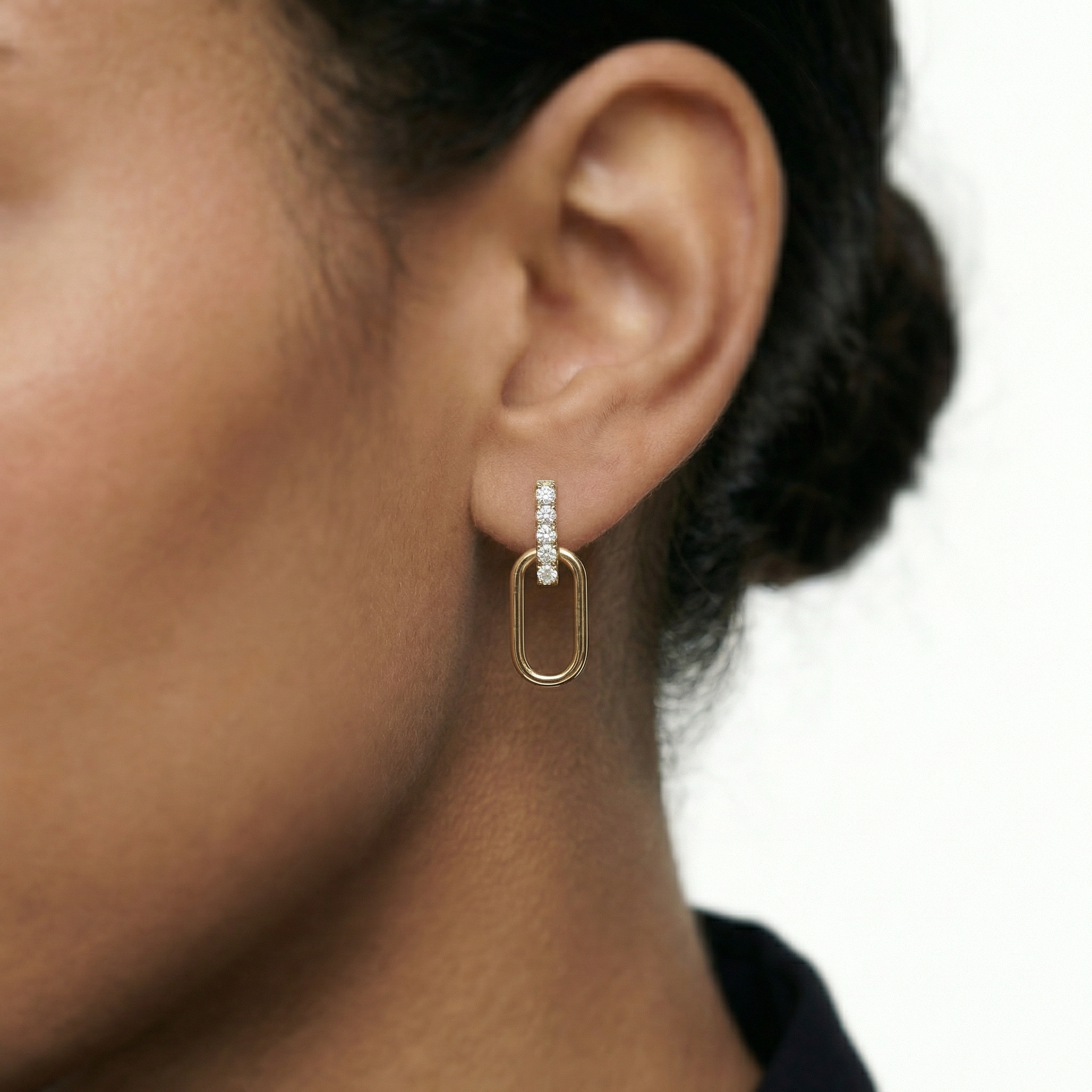 Saoirse Moissanite Earring