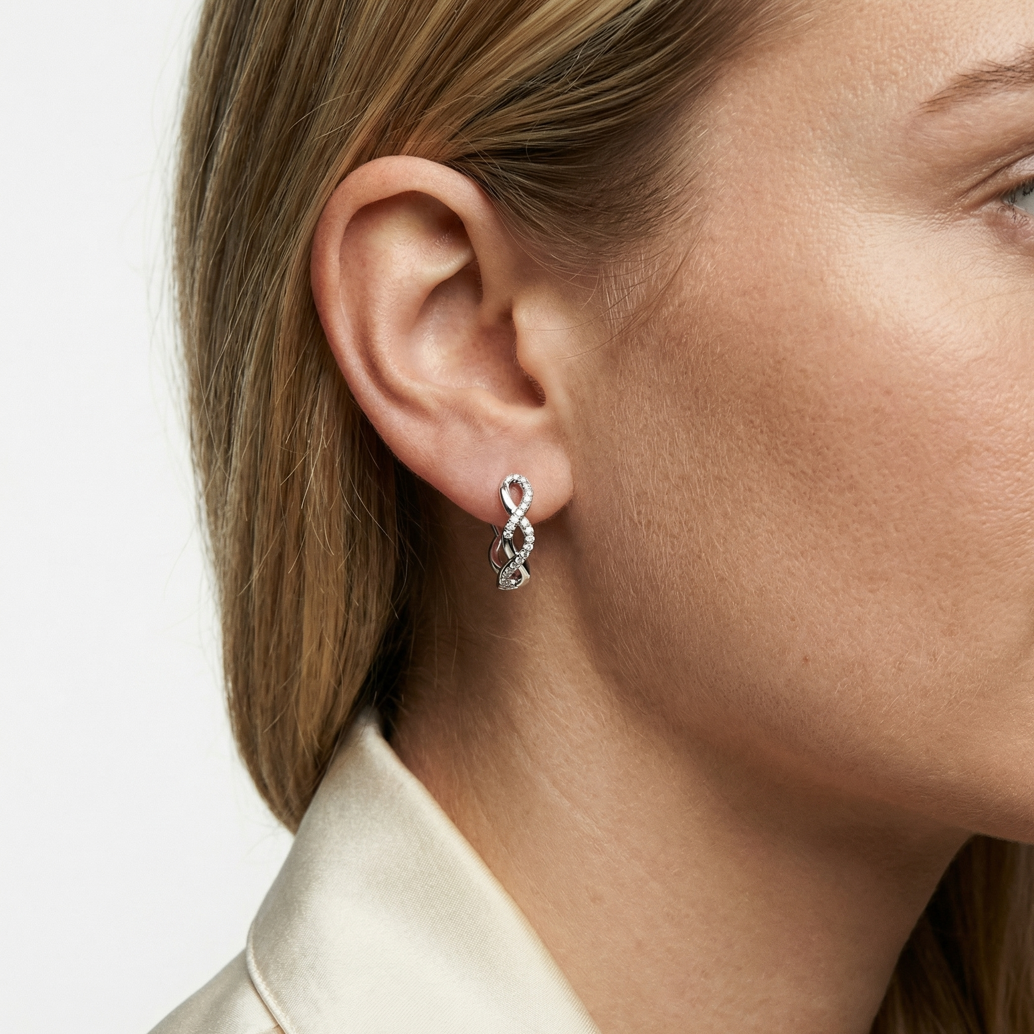 Calenne Moissanite Earring