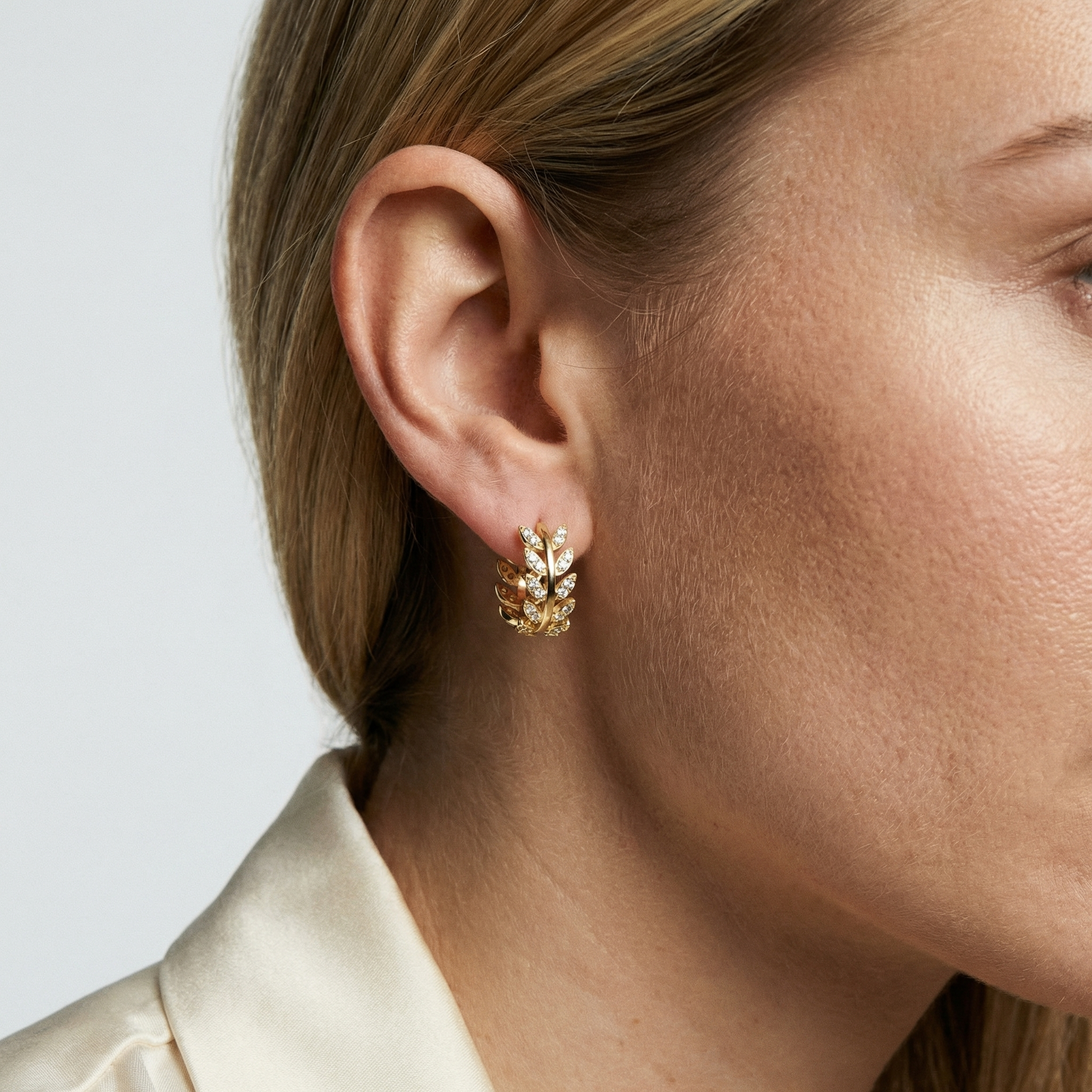 Solvei Moissanite Earring