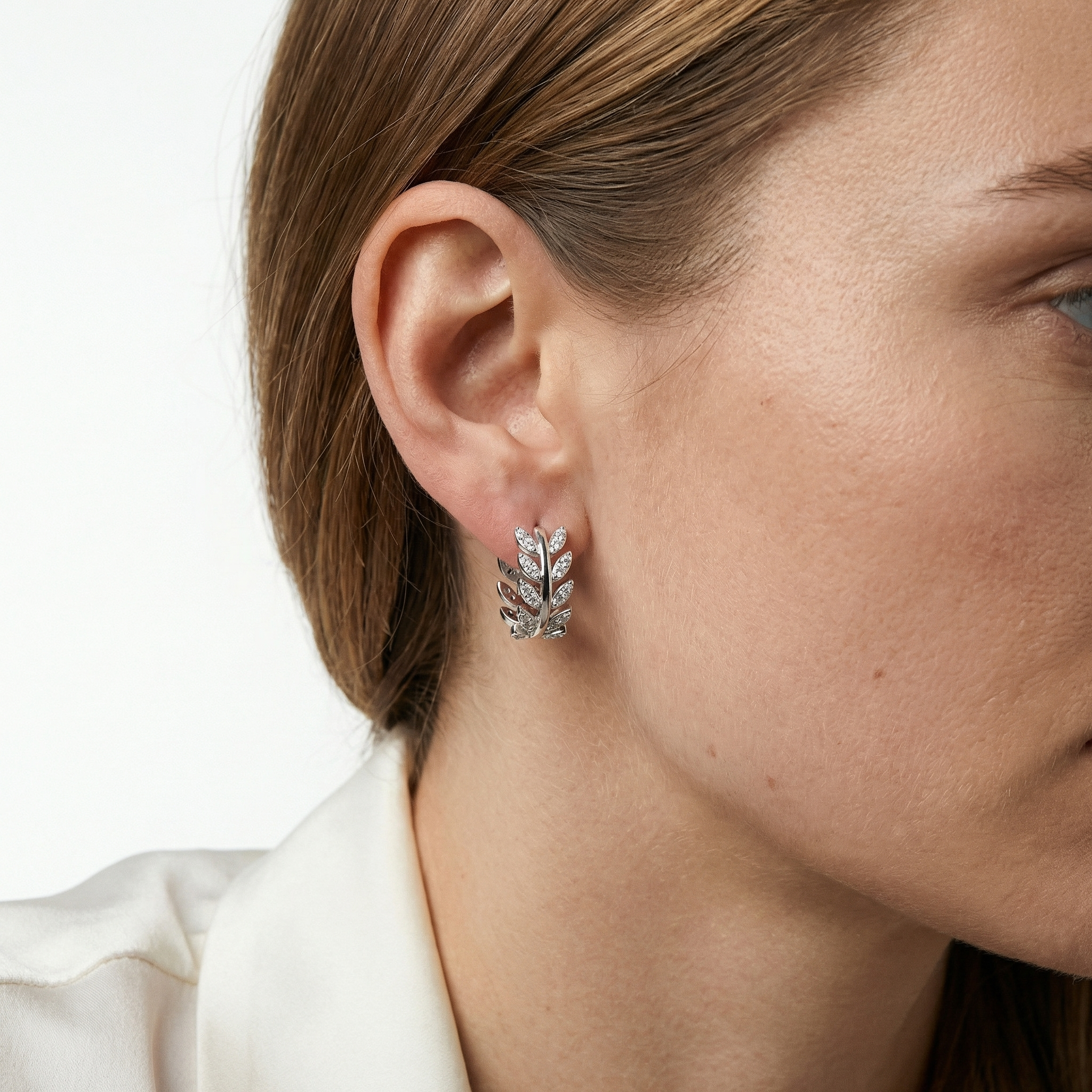 Solvei Moissanite Earring