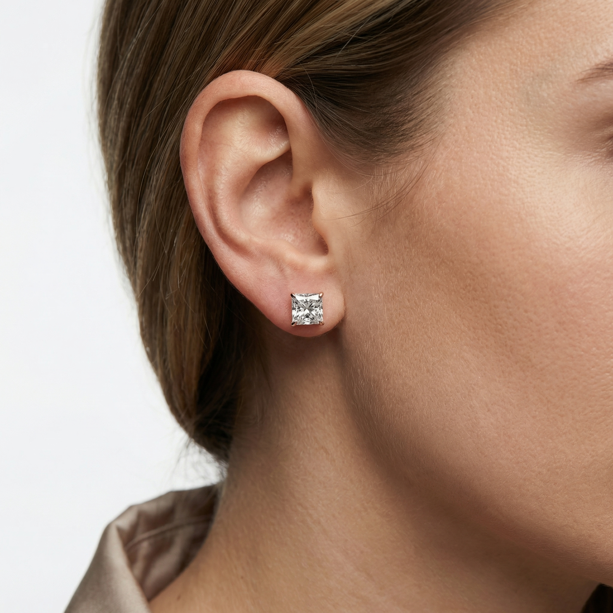 Novalyn Moissanite Earring