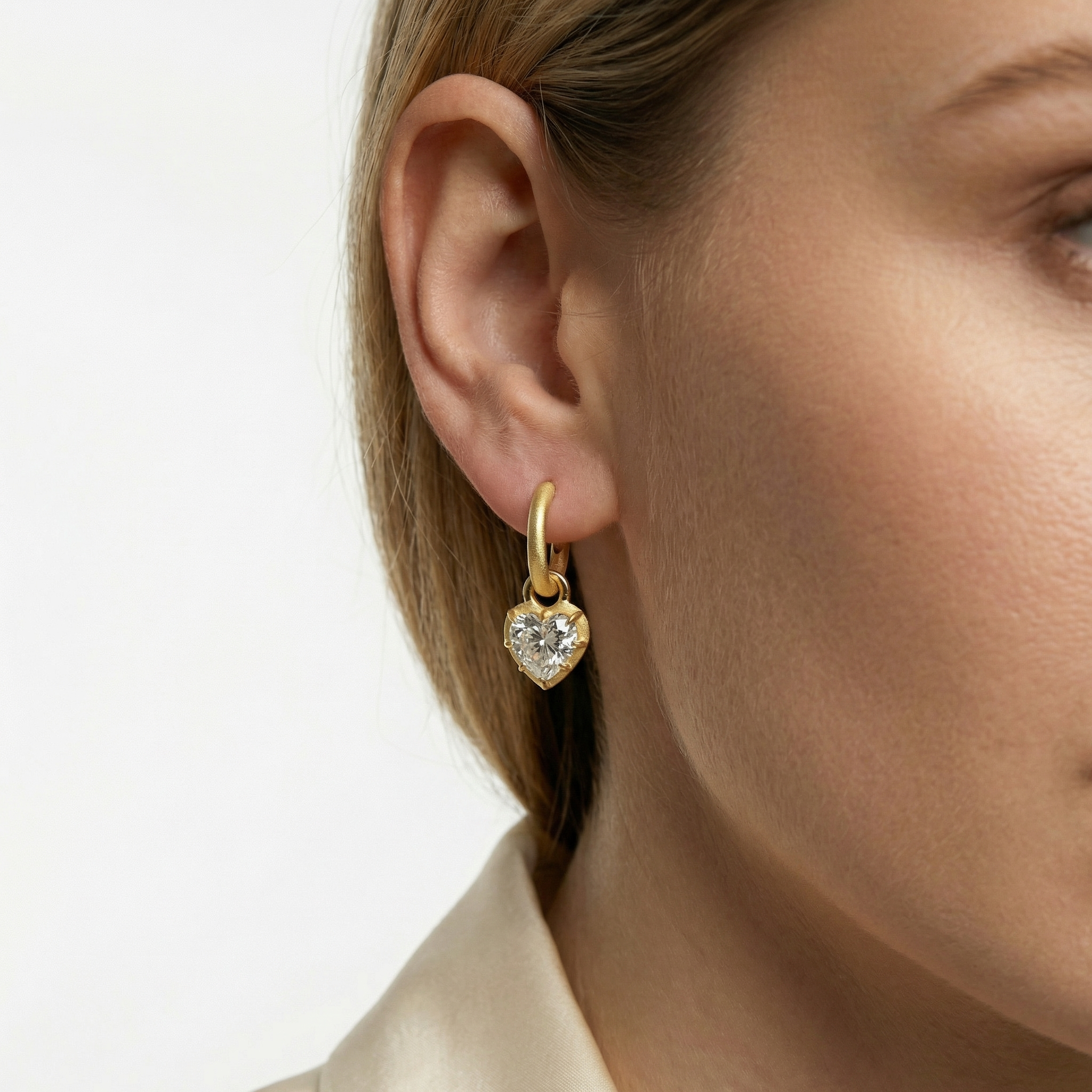 Vessa Moissanite Earring