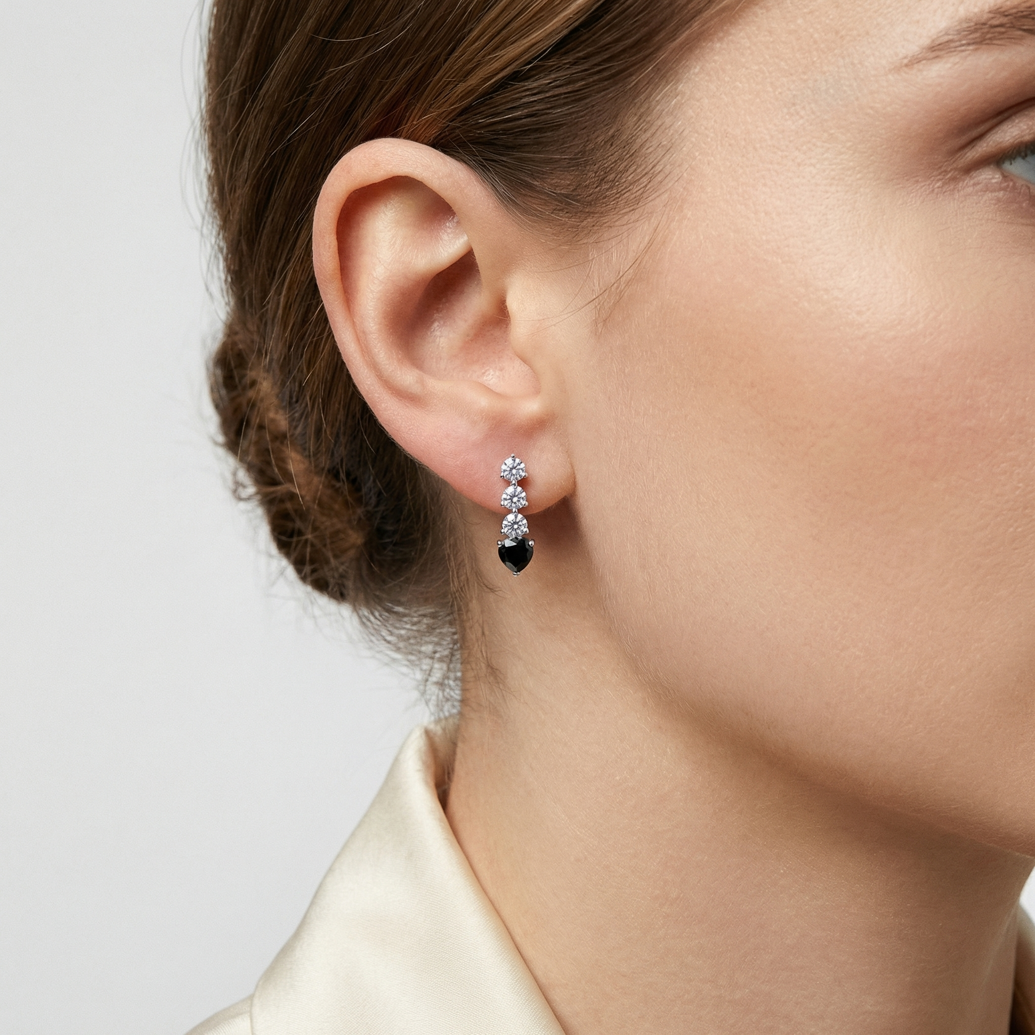 Brise Moissanite Earring