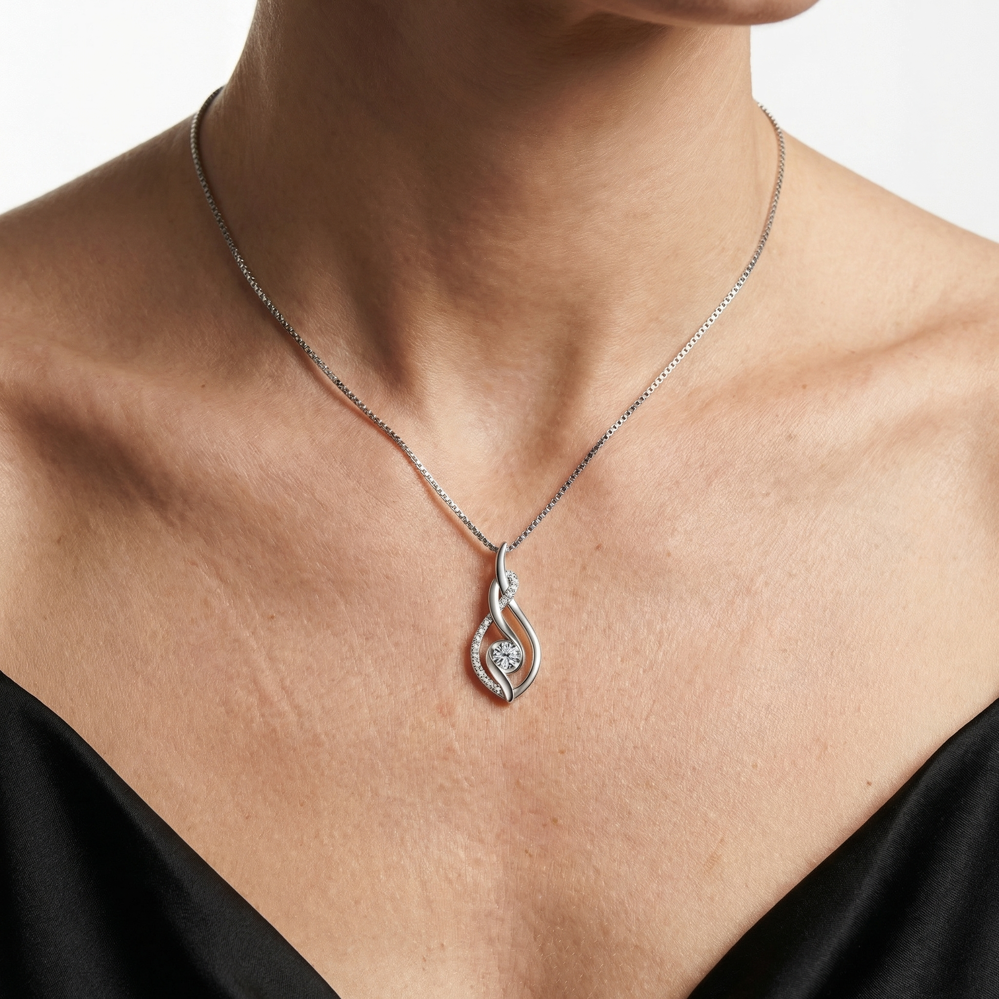 Elspeth Moissanite Necklace