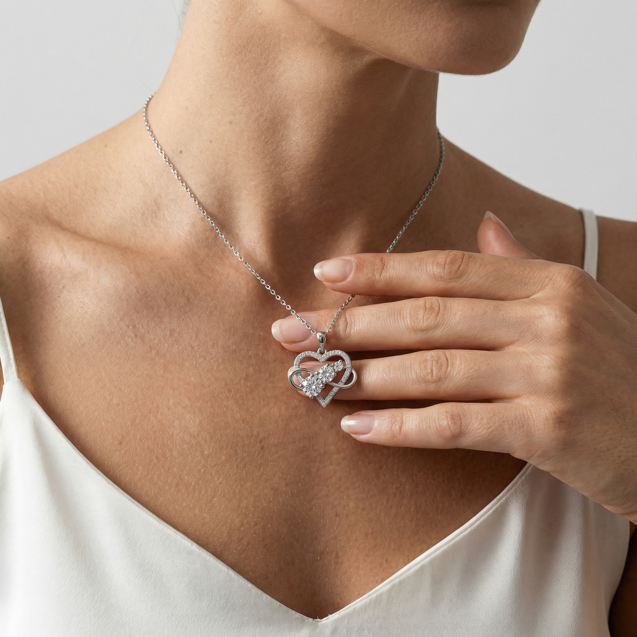 Odrey Moissanite Necklace