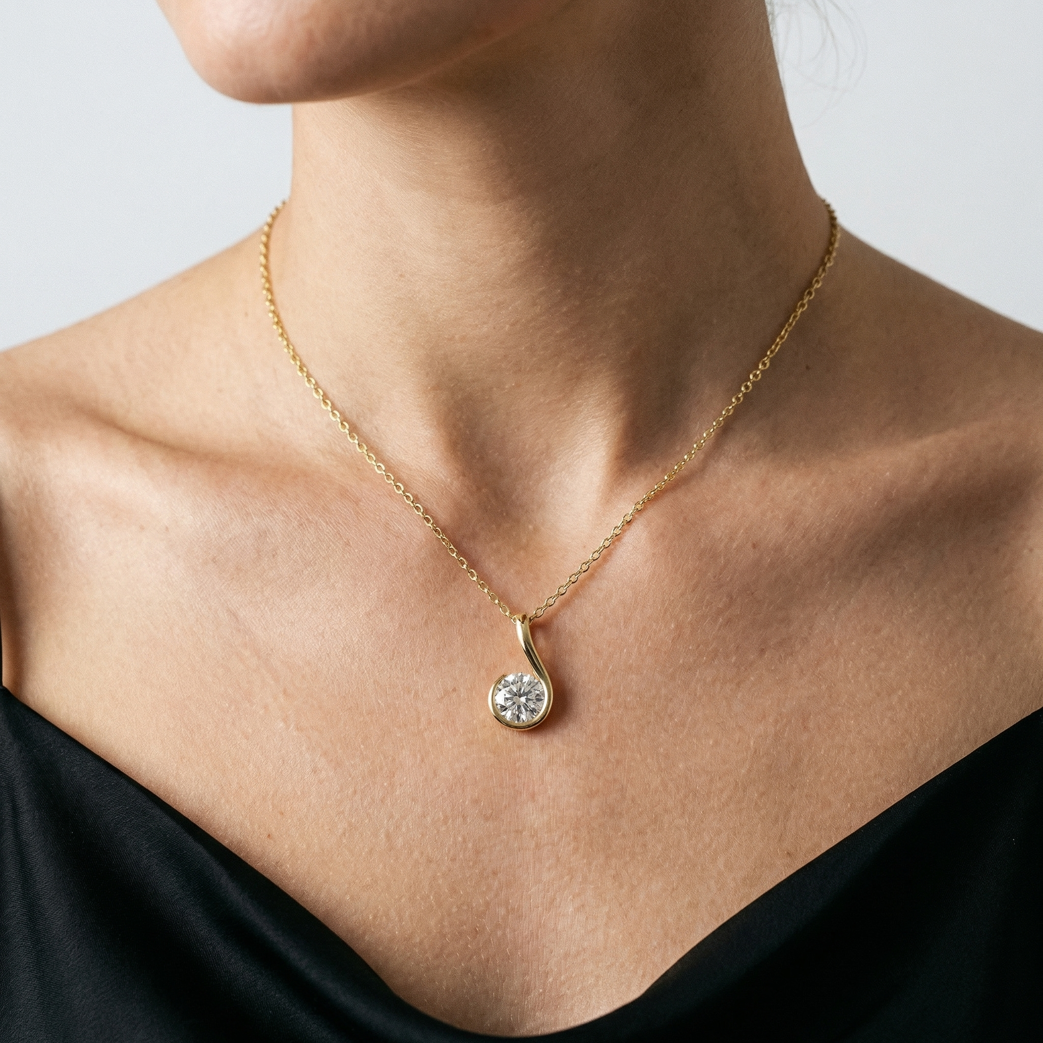 Rowella Moissanite Necklace