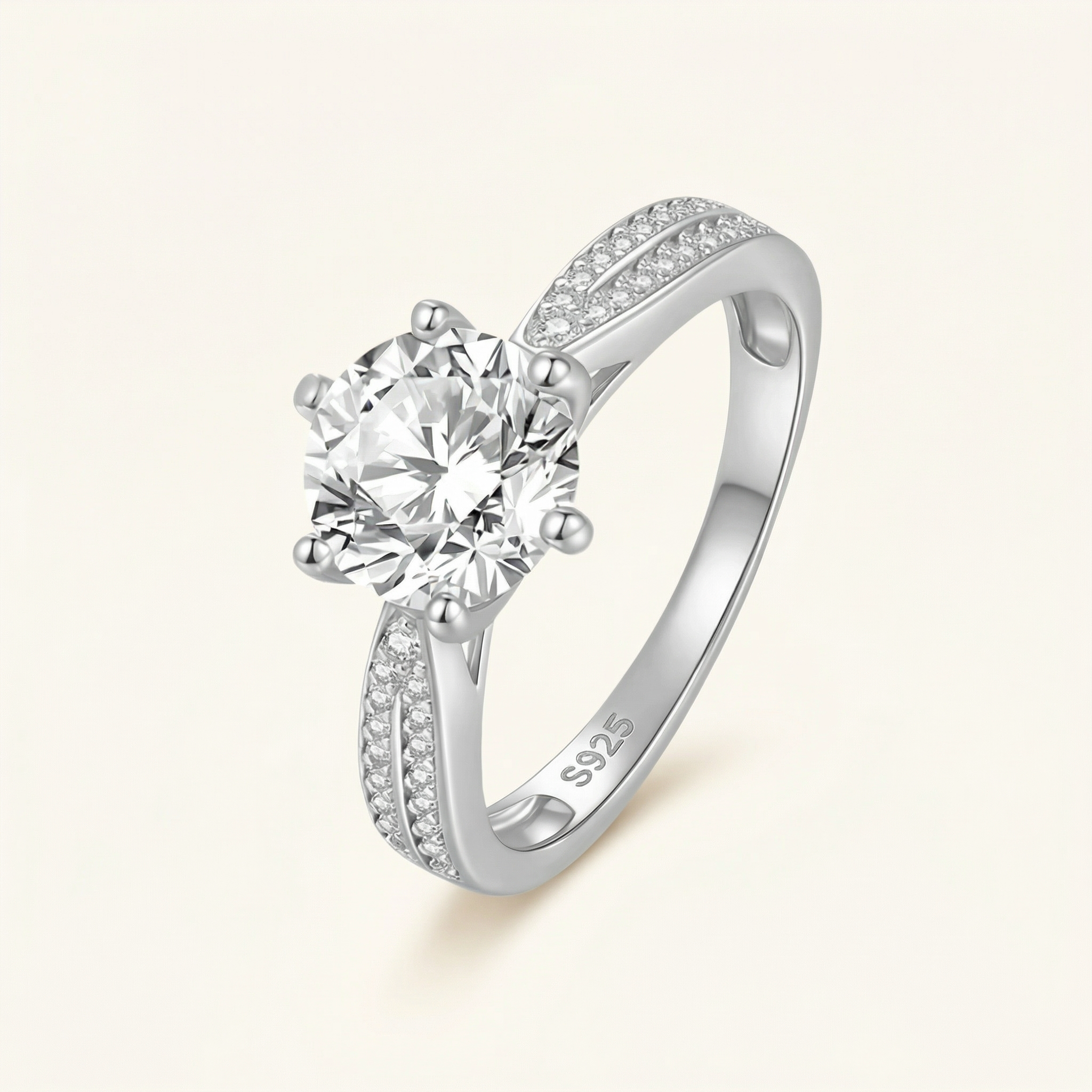Una Moissanite Ring