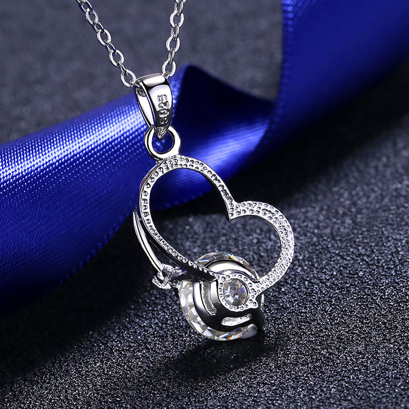 Odile Moissanite Necklace