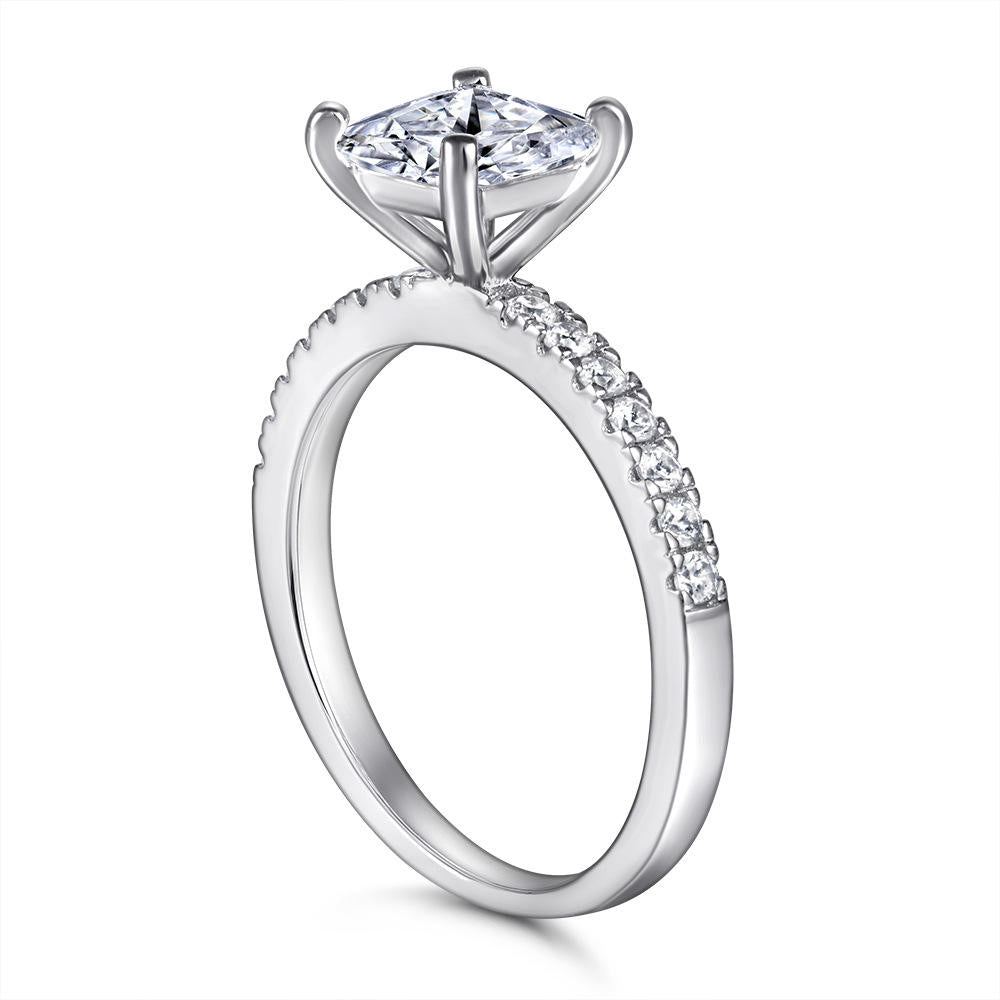Yale Moissanite Ring