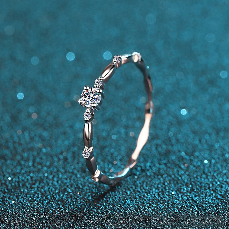 Cara Moissanite Ring