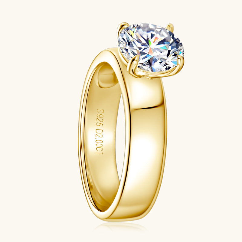 Vivi Moissanite Ring