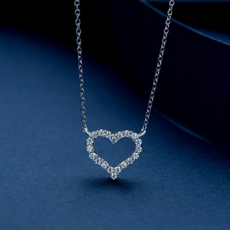 Sylvette Moissanite Necklace